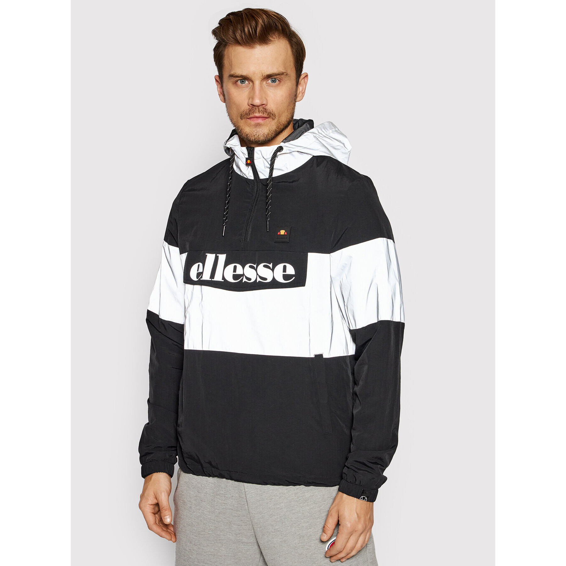 Ellesse Анорак Sirian SHK12787 Черен Regular Fit - Pepit.bg