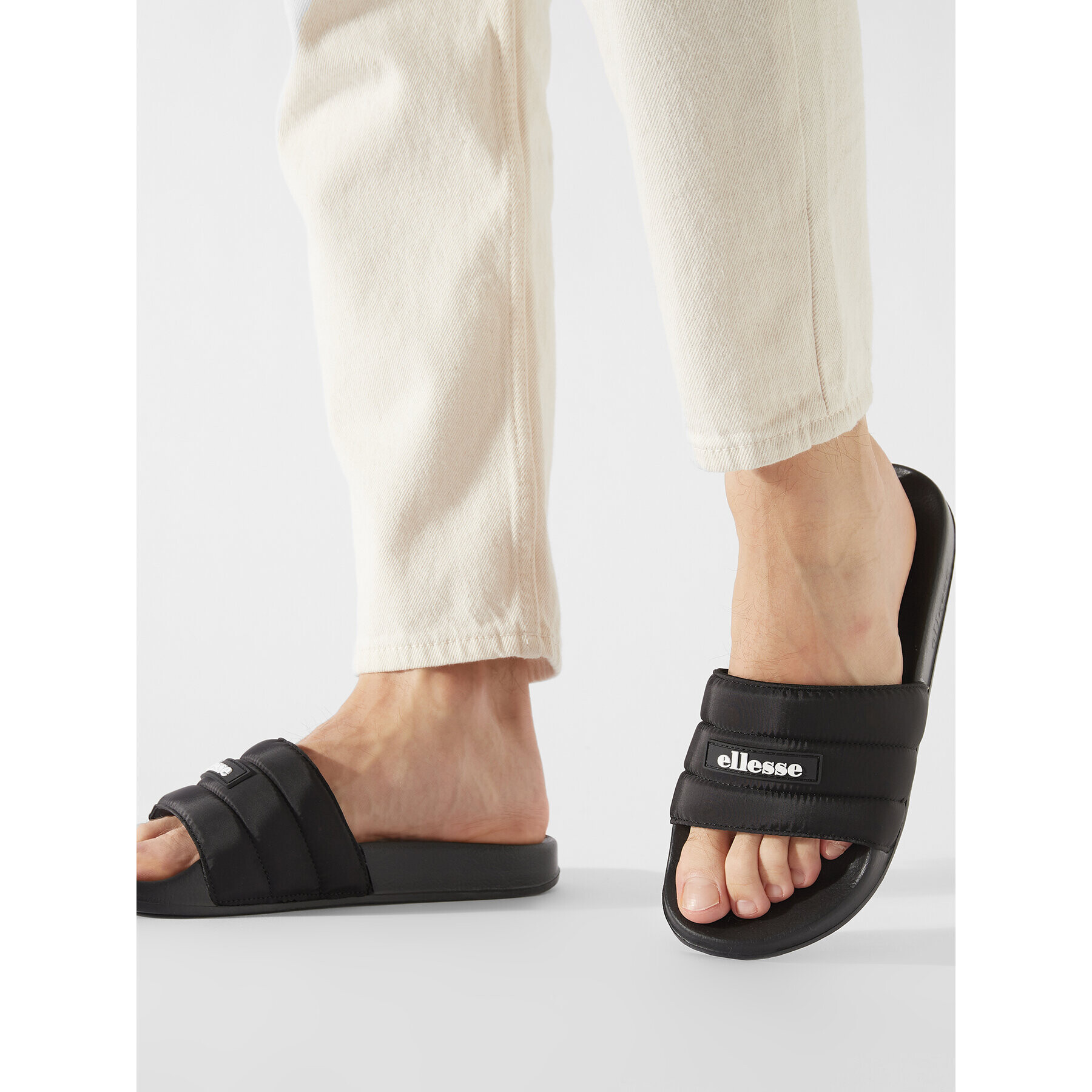 Ellesse Чехли Trata Slide SHPF0527 Черен - Pepit.bg
