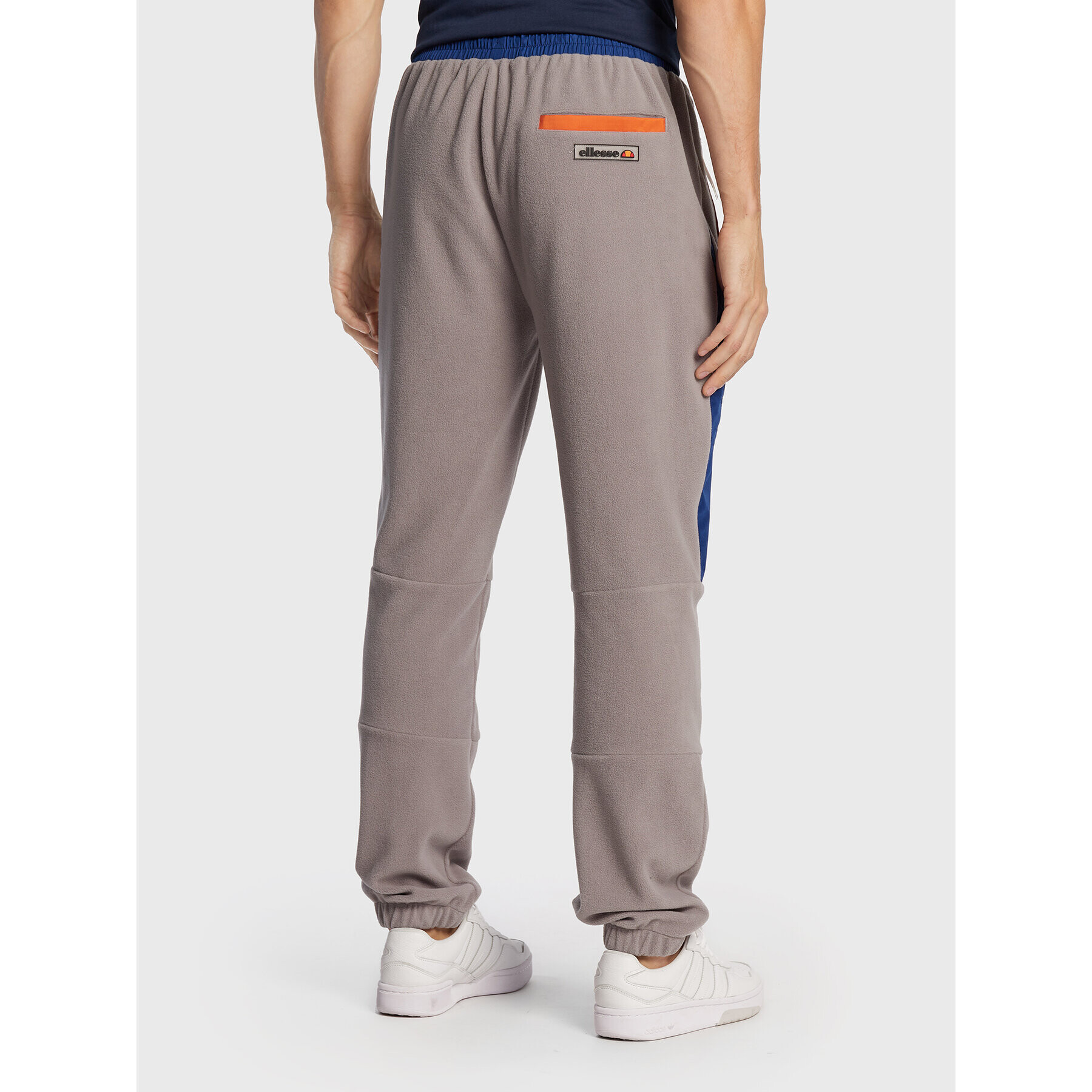 Ellesse Долнище анцуг Cartario SHP16123 Сив Regular Fit - Pepit.bg