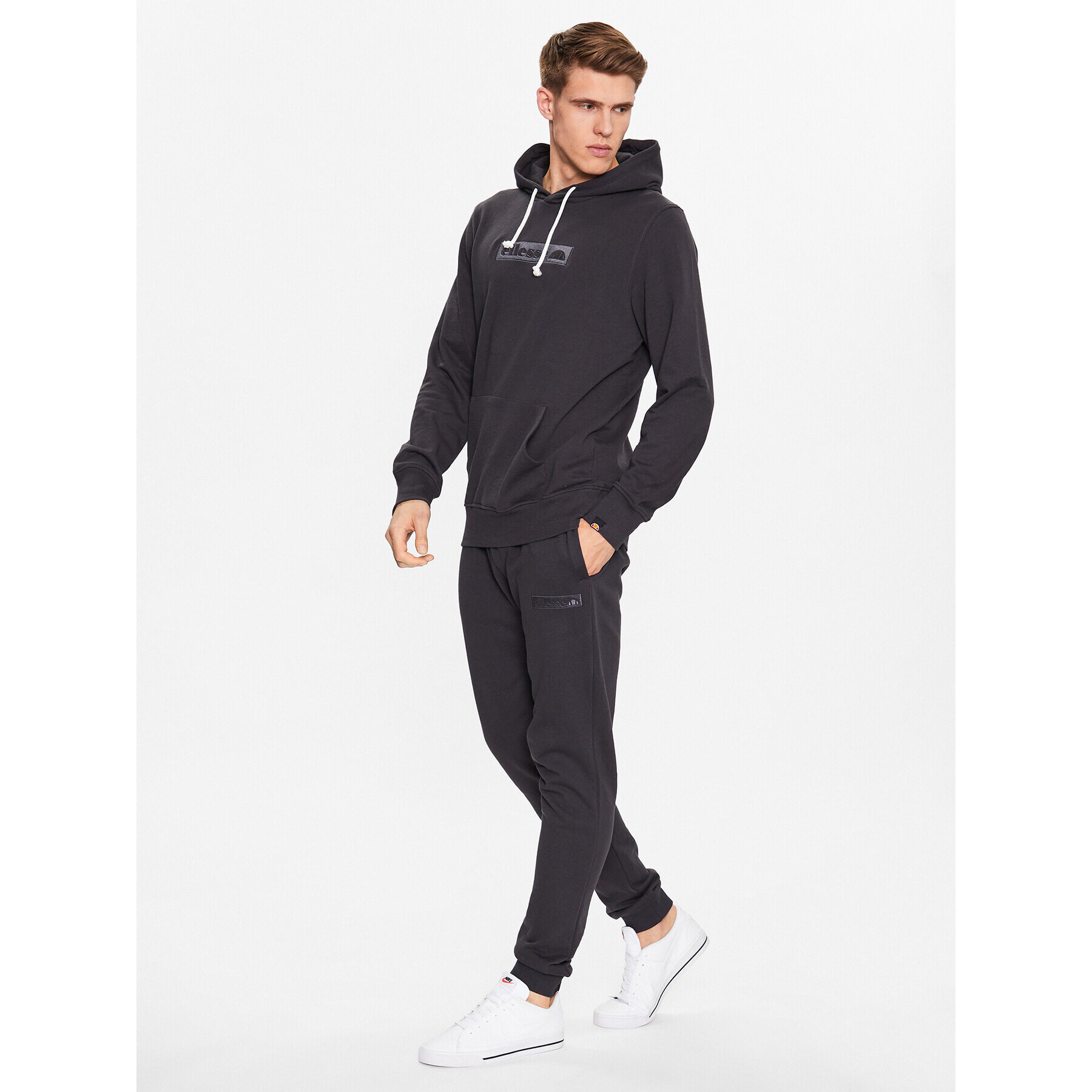 Ellesse Долнище анцуг Coperchiata SHR17563 Черен Regular Fit - Pepit.bg