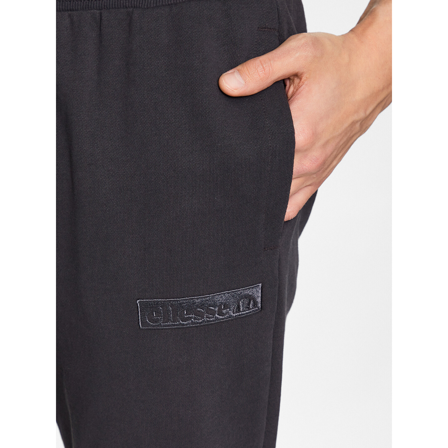 Ellesse Долнище анцуг Coperchiata SHR17563 Черен Regular Fit - Pepit.bg