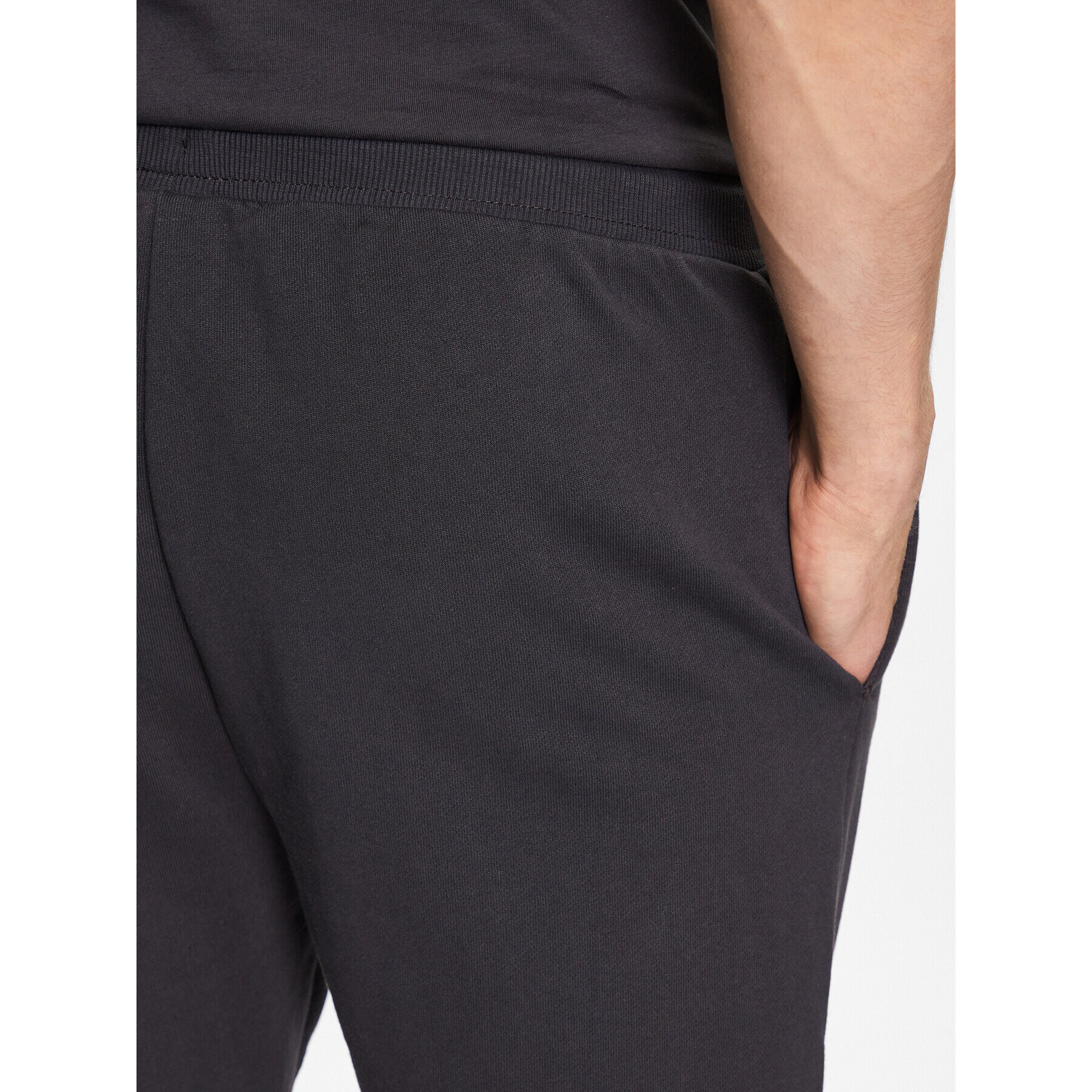 Ellesse Долнище анцуг Coperchiata SHR17563 Черен Regular Fit - Pepit.bg