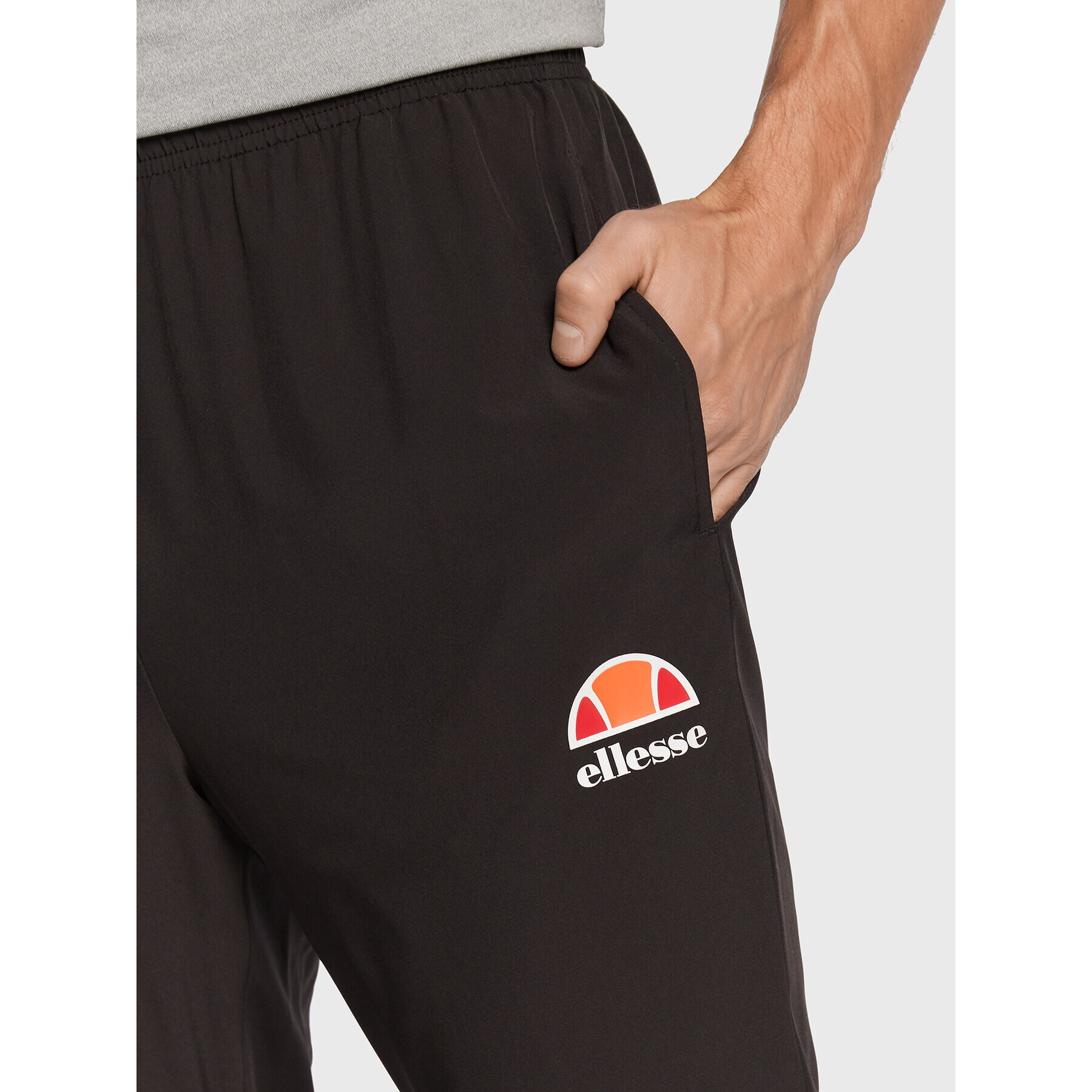 Ellesse Долнище анцуг Ezio SXG09901 Черен Regular Fit - Pepit.bg