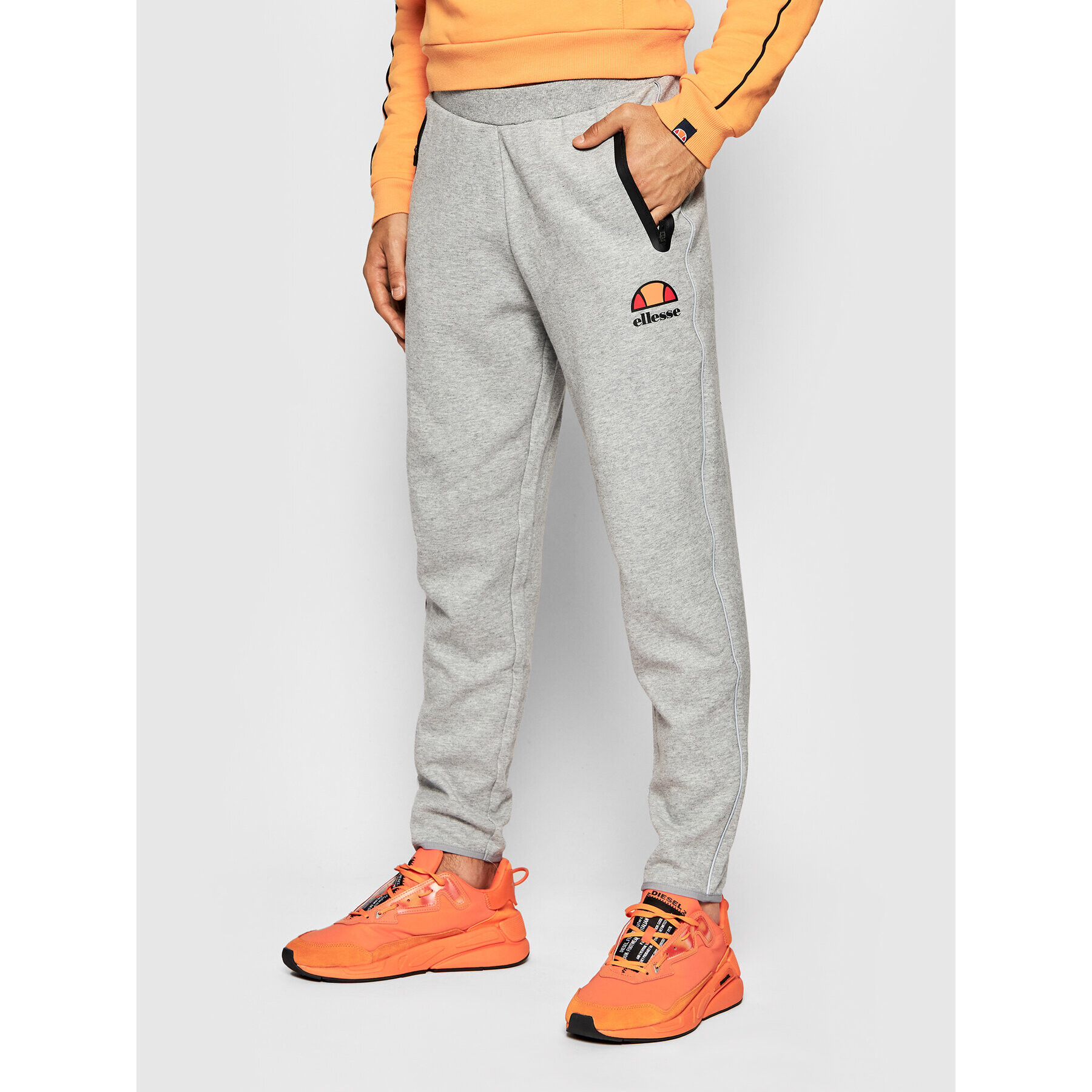 Ellesse Долнище анцуг Diruta SXG09897 Сив Regular Fit - Pepit.bg