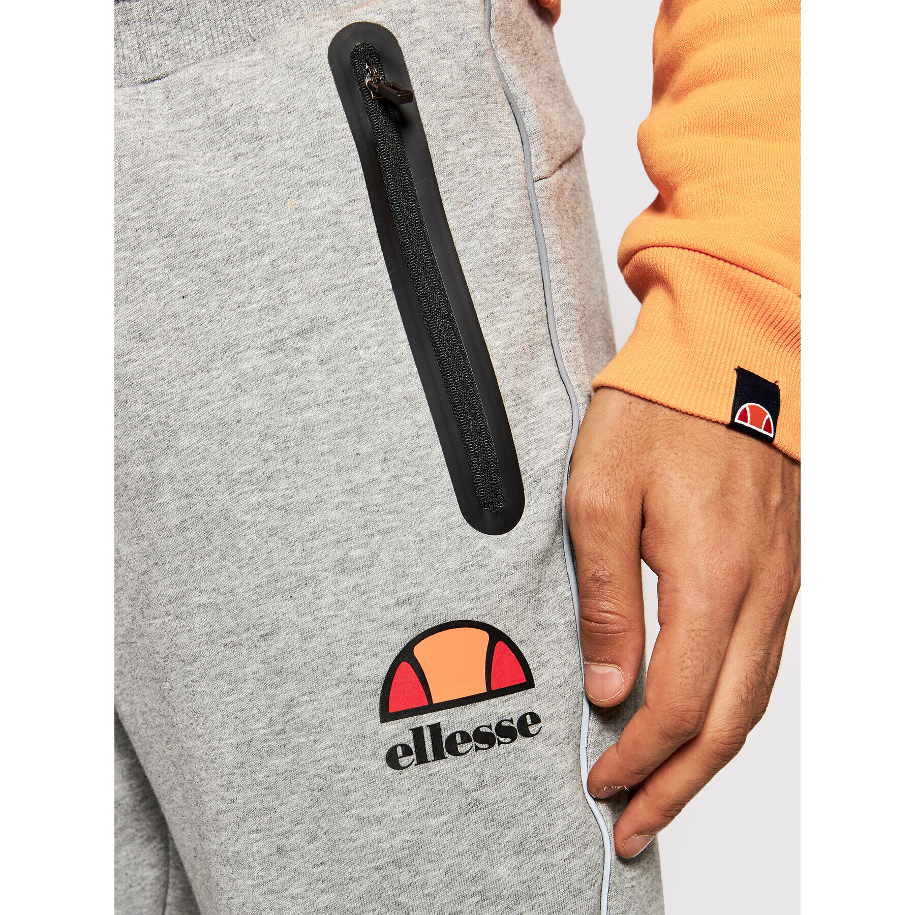 Ellesse Долнище анцуг Diruta SXG09897 Сив Regular Fit - Pepit.bg