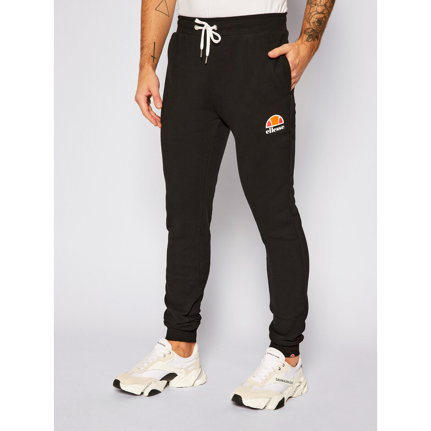 Ellesse Долнище анцуг Ovest SHS01763 Черен Regular Fit - Pepit.bg