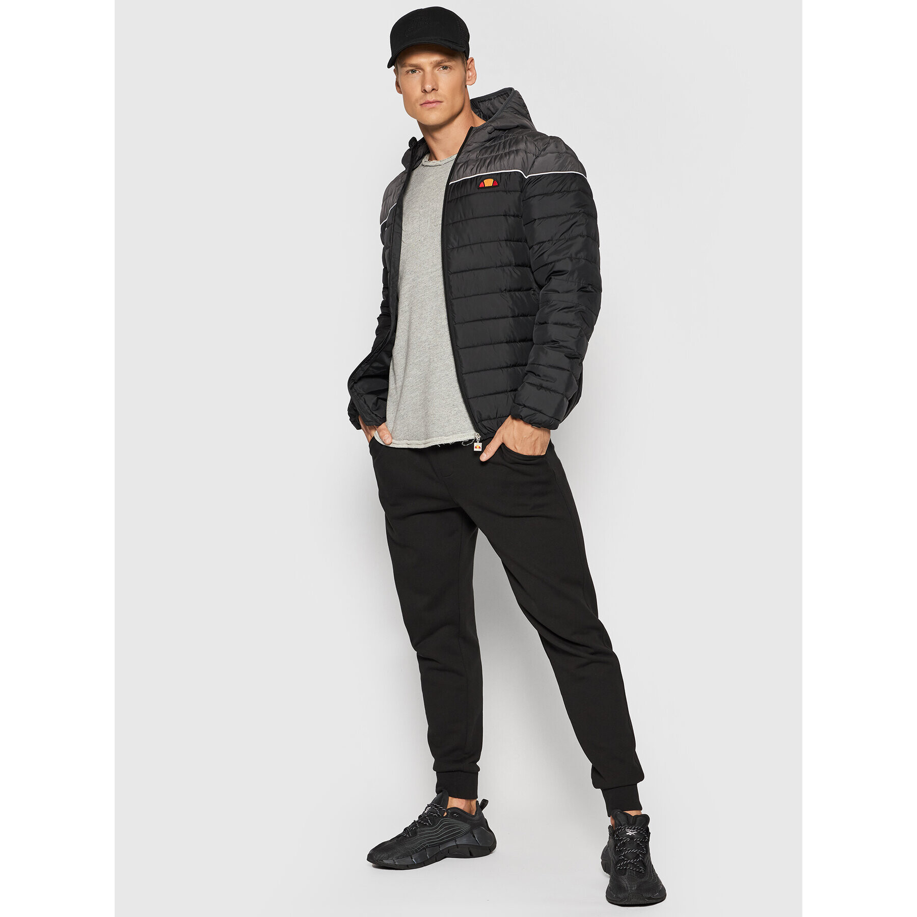 Ellesse Пухено яке Lombardy 2 SHK13274 Черен Regular Fit - Pepit.bg