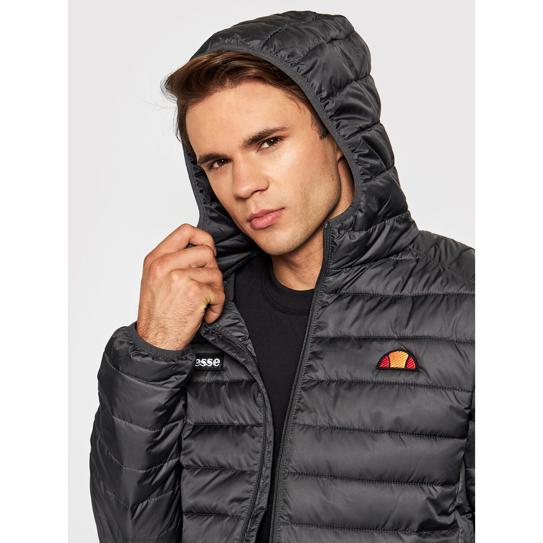 Ellesse Пухено яке Lombardy SHK01115 Сив Regular Fit - Pepit.bg