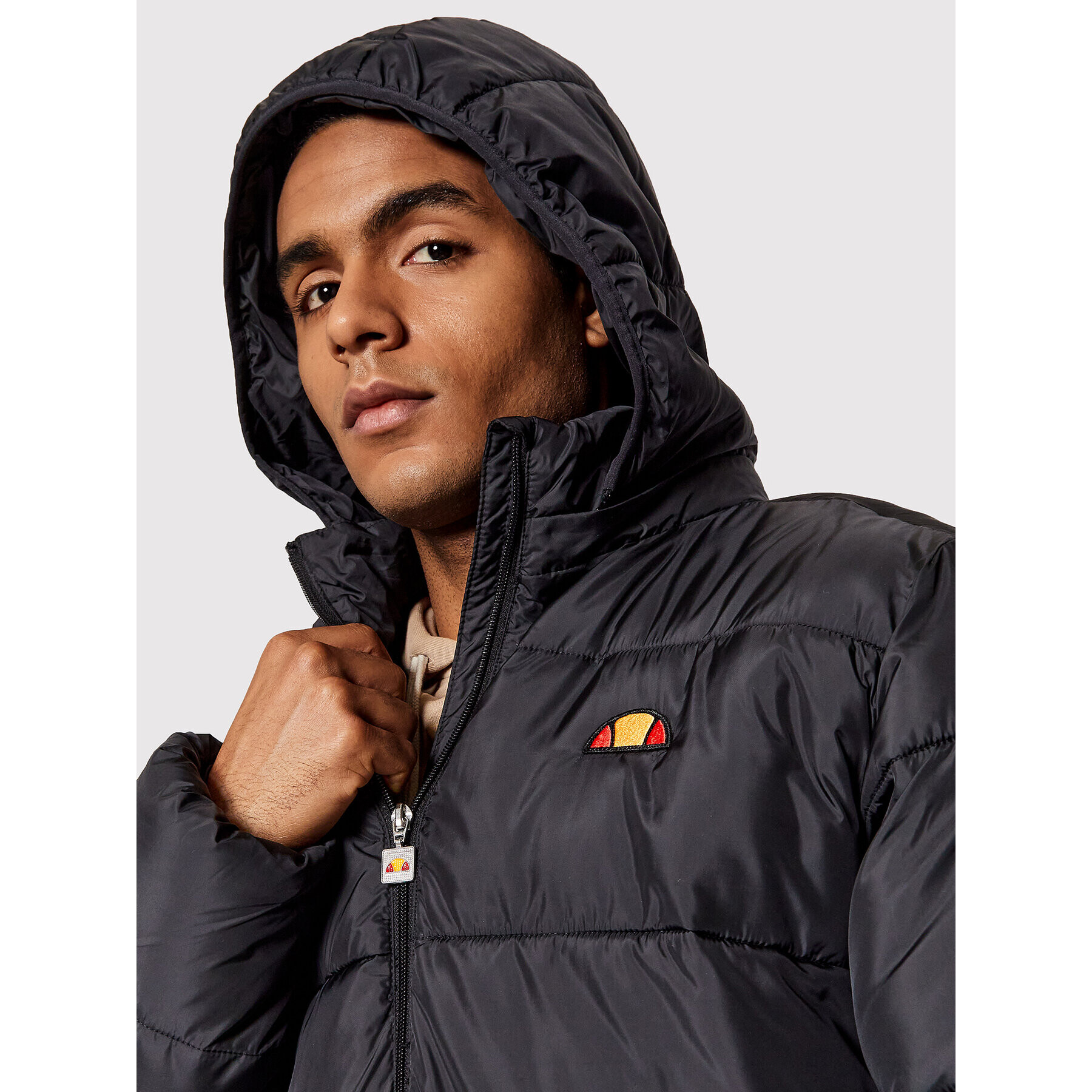 Ellesse Пухено яке Longli SHL14018 Черен Regular Fit - Pepit.bg