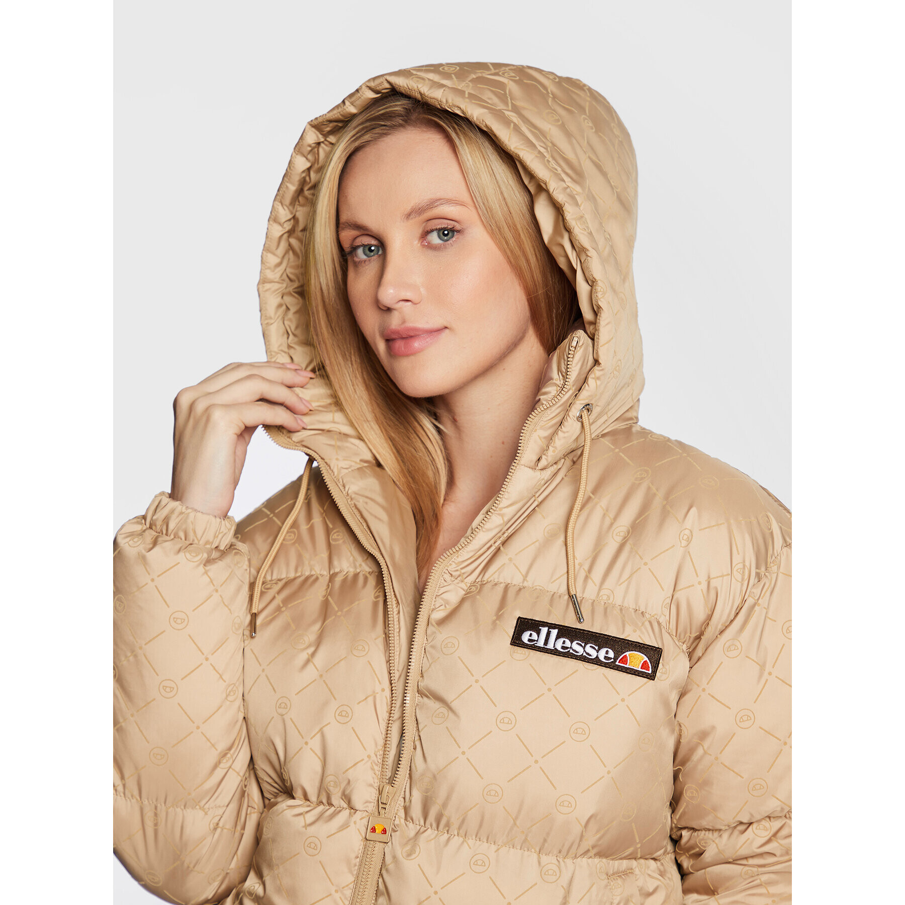 Ellesse Пухено яке Maydelle SGP15947 Бежов Regular Fit - Pepit.bg