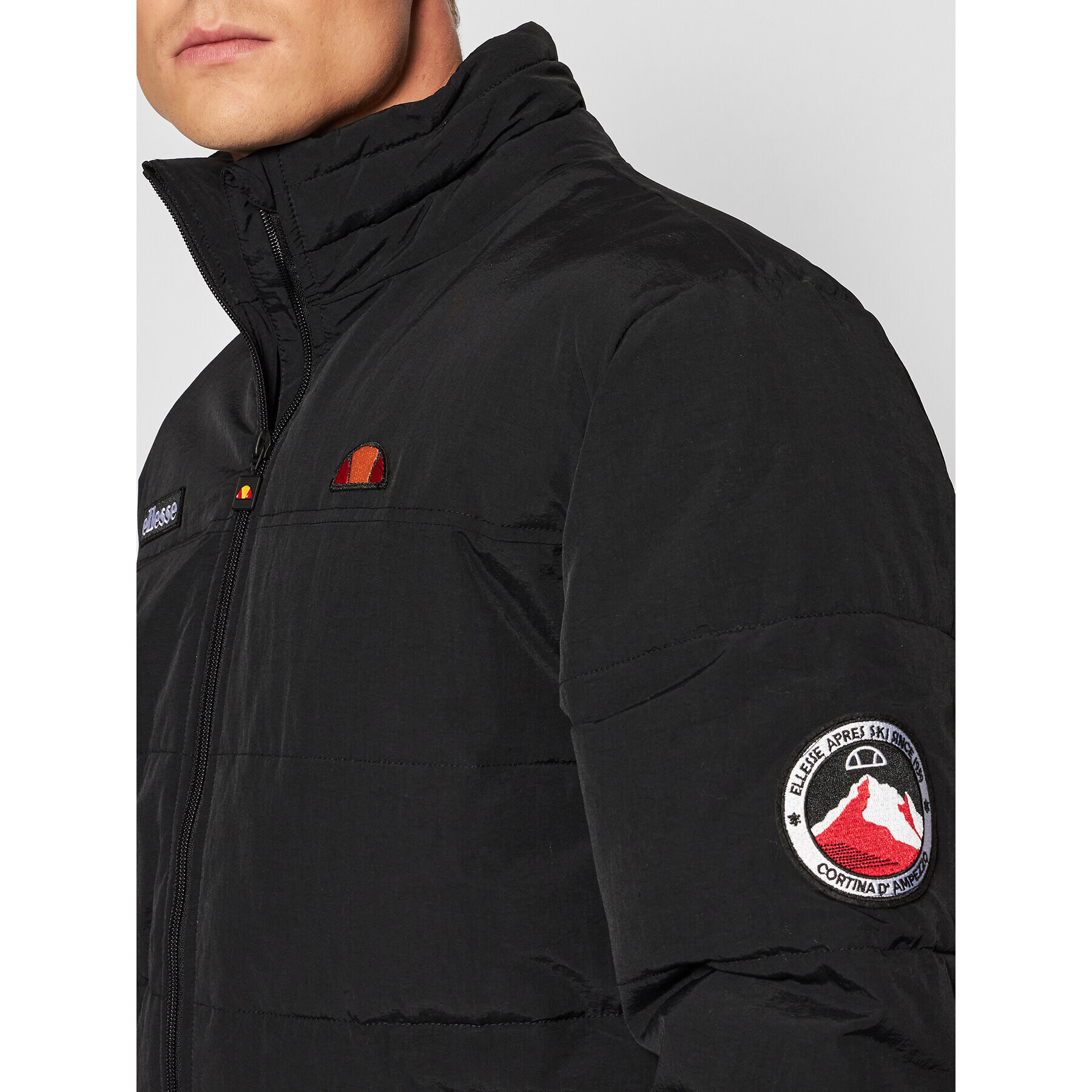 Ellesse Пухено яке Nebula SHK12789 Черен Regular Fit - Pepit.bg