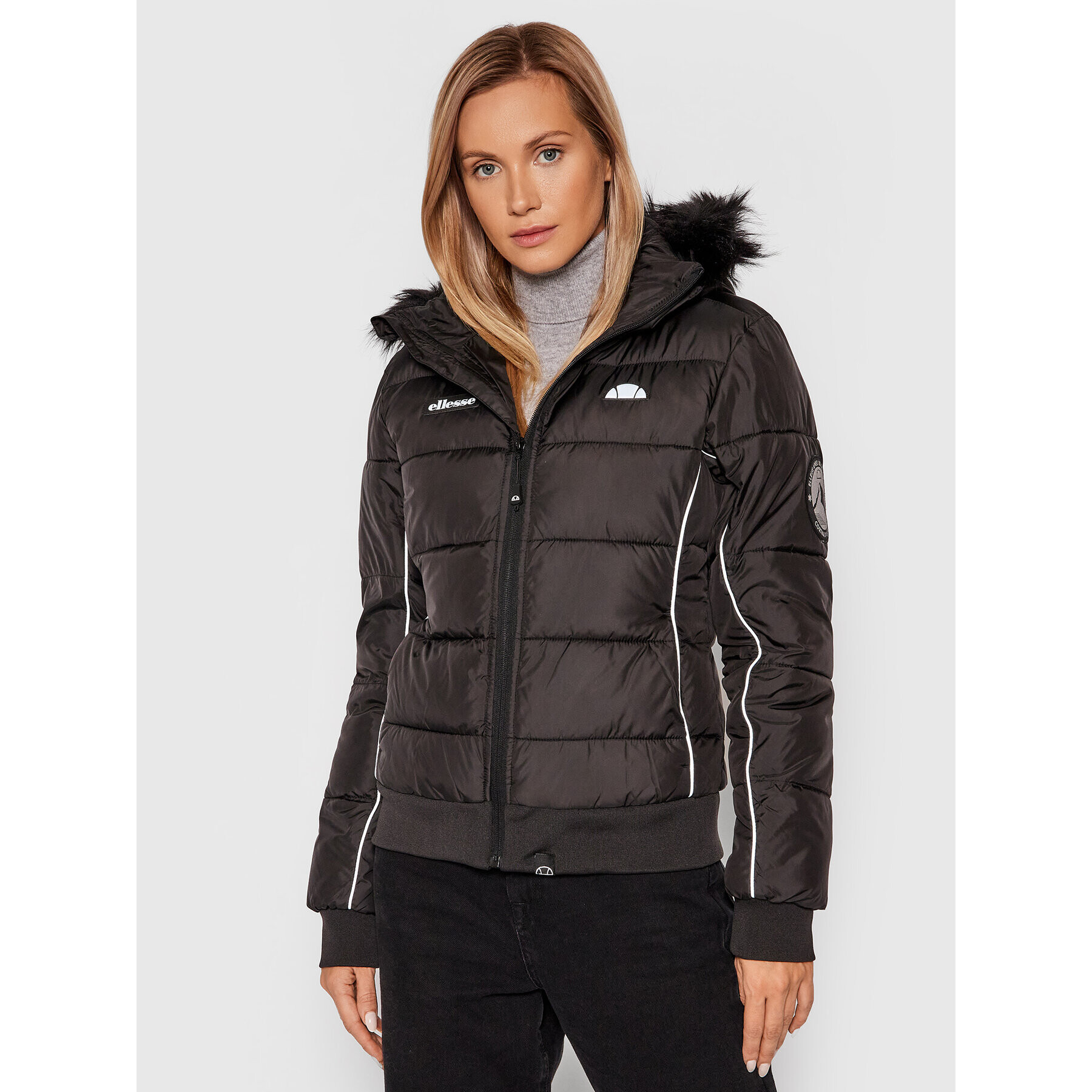 Ellesse Пухено яке Nouelle SGK12146 Черен Regular Fit - Pepit.bg