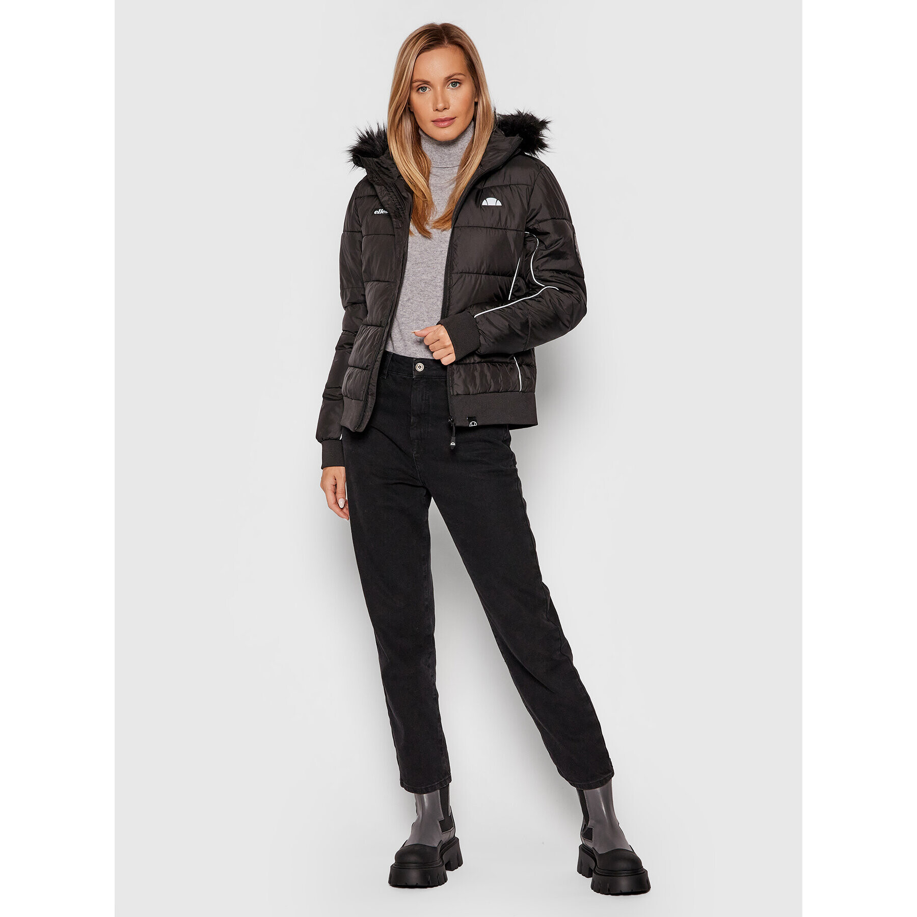 Ellesse Пухено яке Nouelle SGK12146 Черен Regular Fit - Pepit.bg