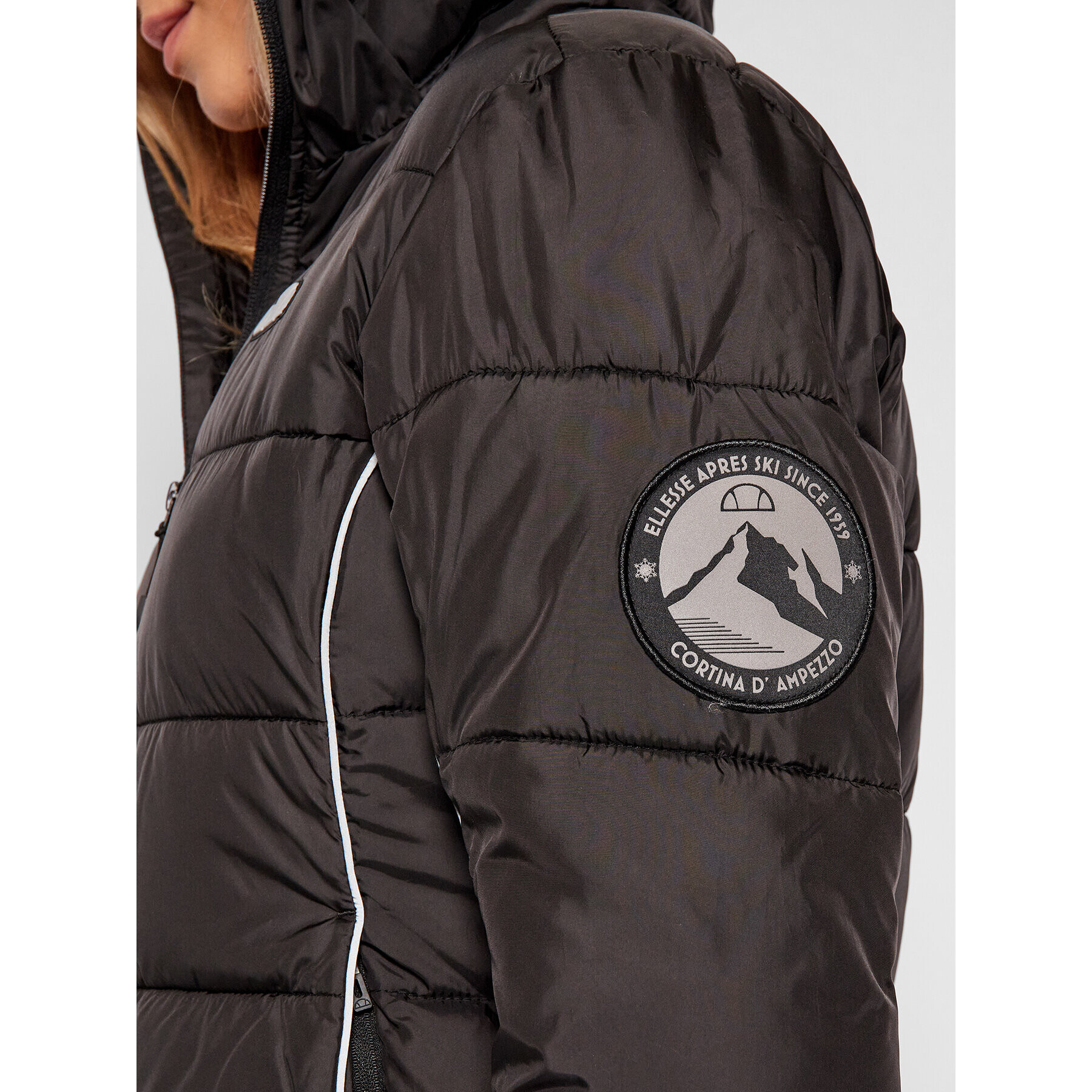 Ellesse Пухено яке Nouelle SGK12146 Черен Regular Fit - Pepit.bg