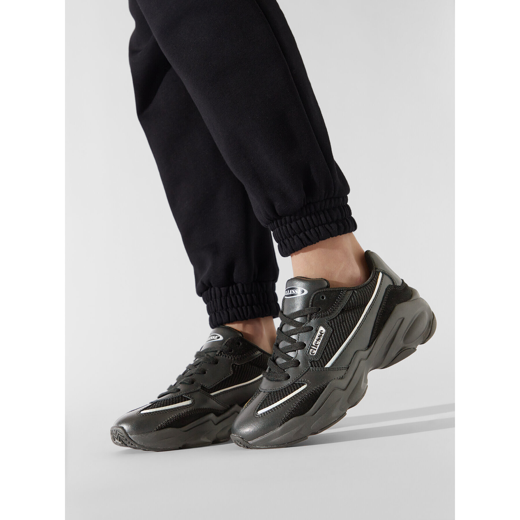 Ellesse Сникърси Lorania Runner SGPF0465 Черен - Pepit.bg