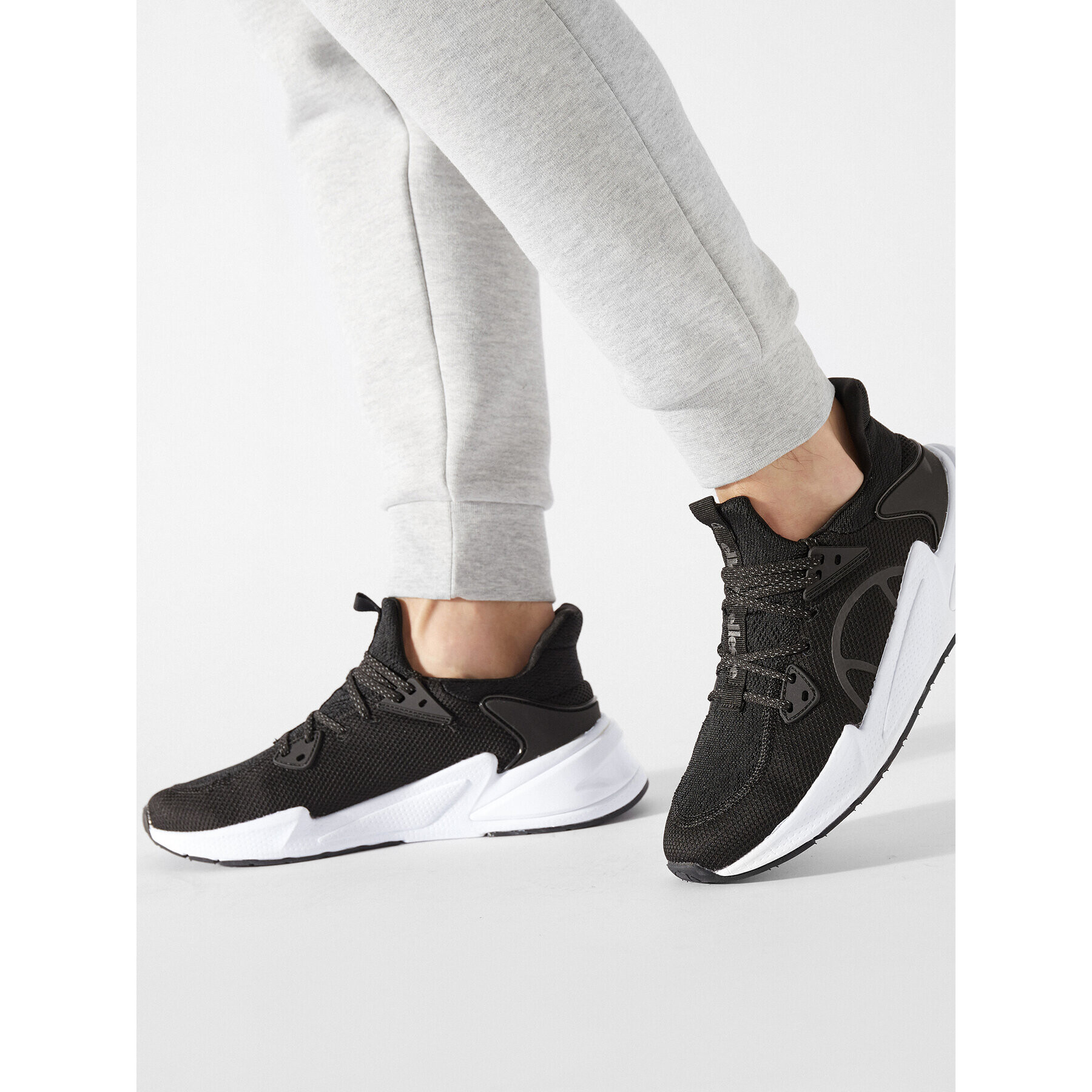 Ellesse Сникърси Siera Runner SXPF0421 Черен - Pepit.bg