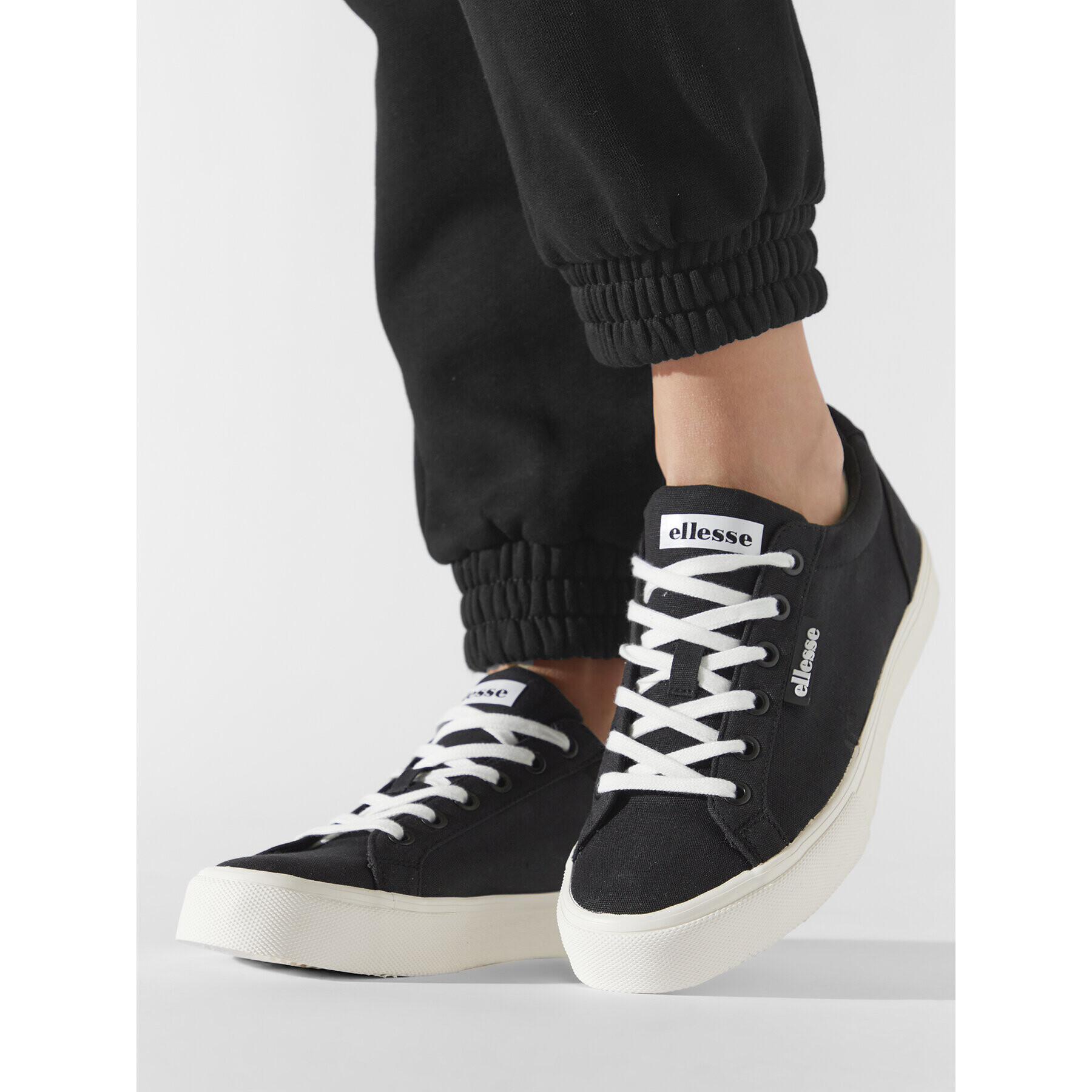 Ellesse Сникърси Stevania Vulc SGMF0420 Черен - Pepit.bg