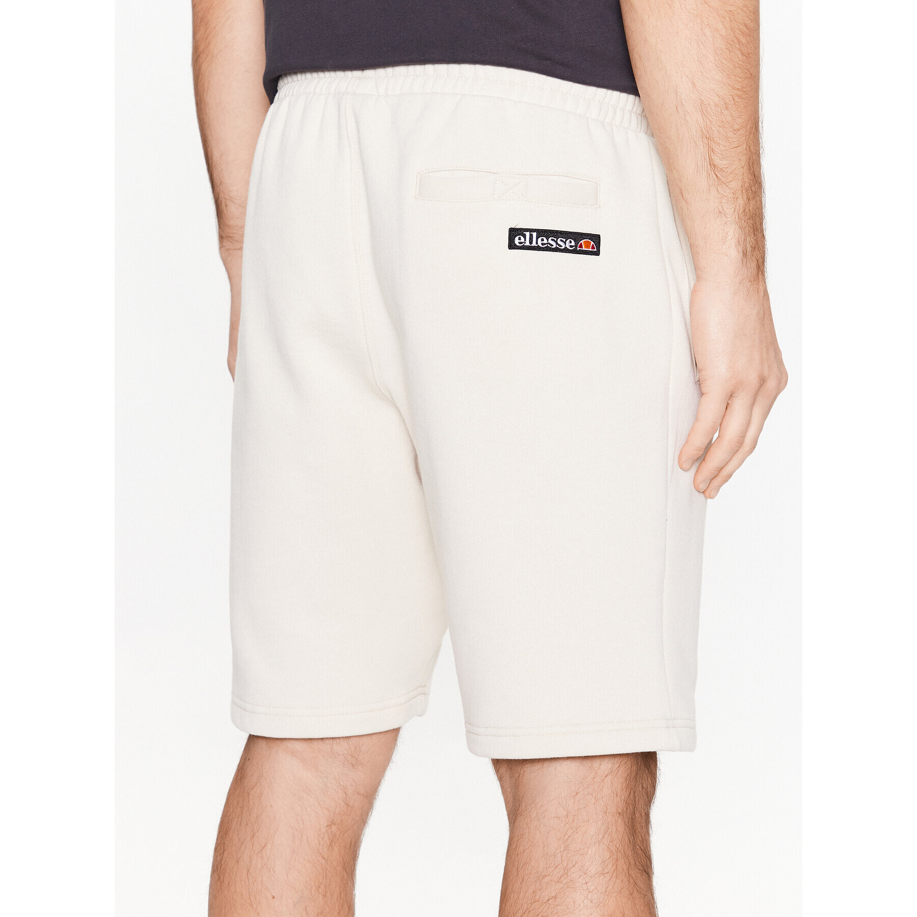 Ellesse Спортни шорти Agusto SHR18011 Бежов Regular Fit - Pepit.bg