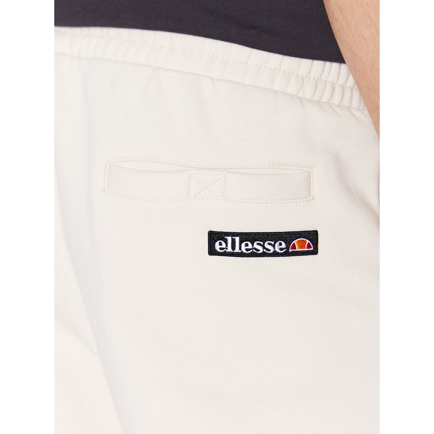 Ellesse Спортни шорти Agusto SHR18011 Бежов Regular Fit - Pepit.bg