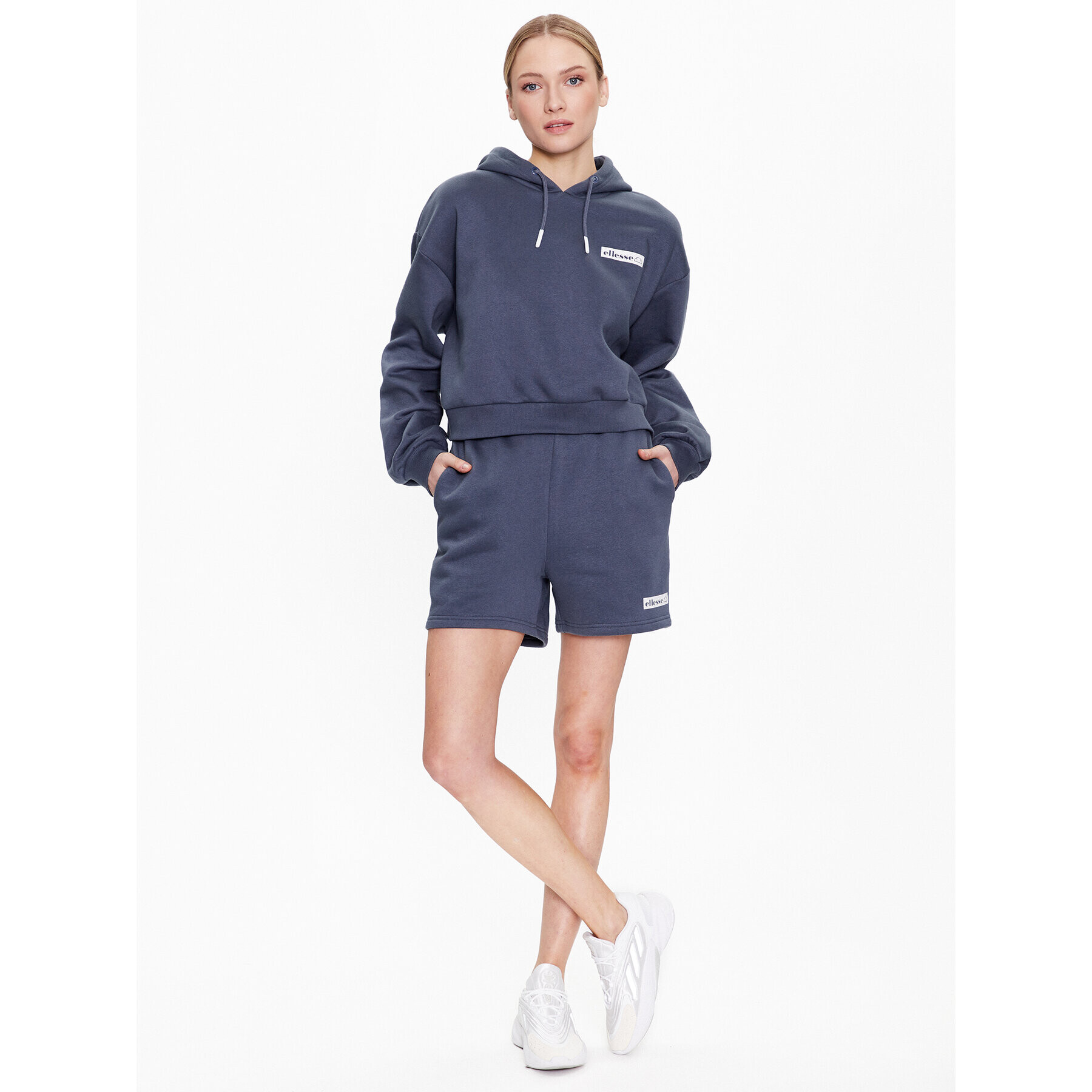 Ellesse Спортни шорти Crilly SGR17930 Син Regular Fit - Pepit.bg