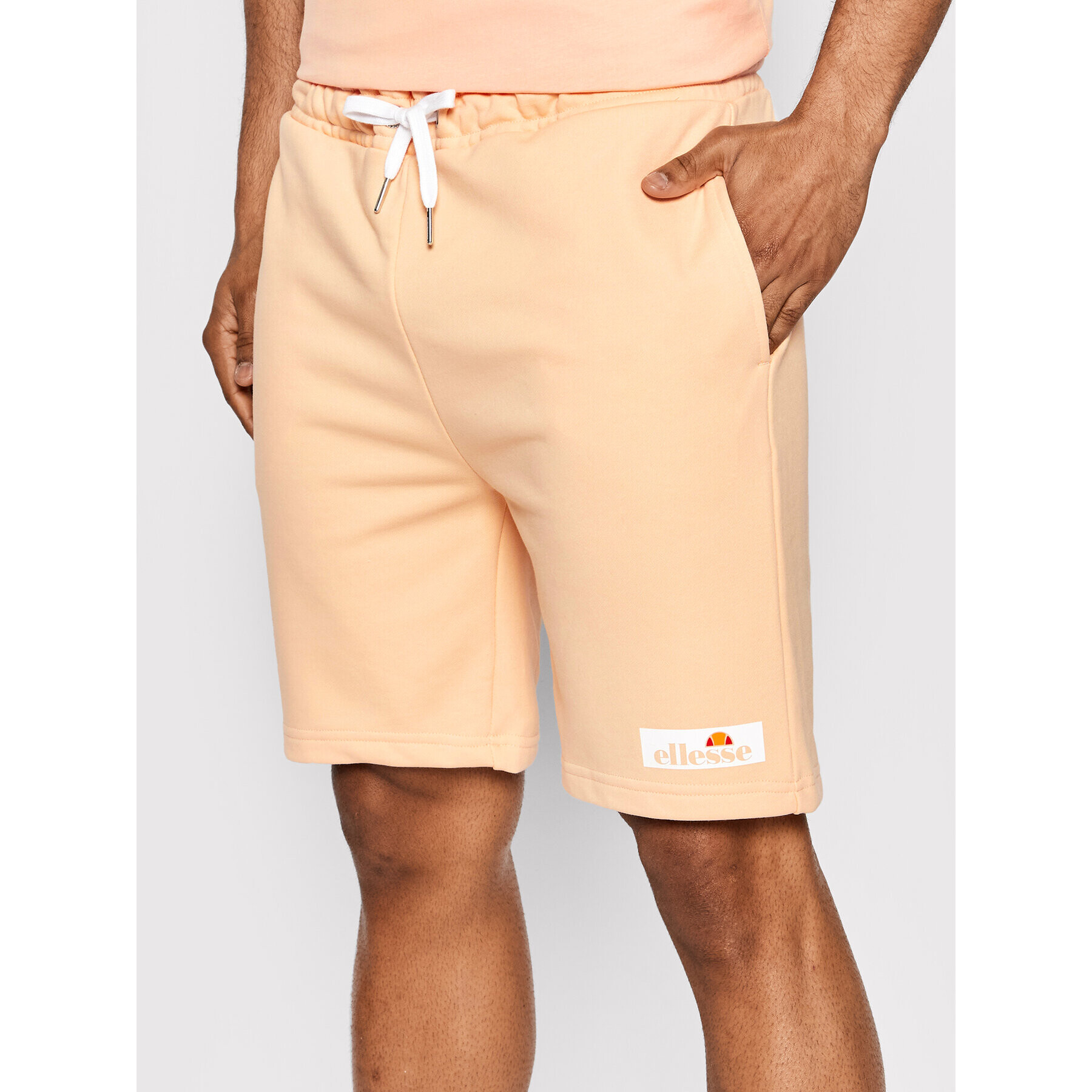 Ellesse Спортни шорти Nanyas SHN15204 Оранжев Regular Fit - Pepit.bg