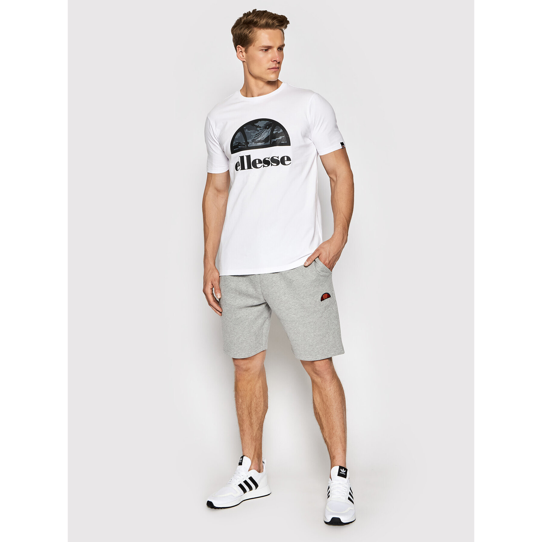 Ellesse Спортни шорти Noli SHS01894 Сив Regular Fit - Pepit.bg