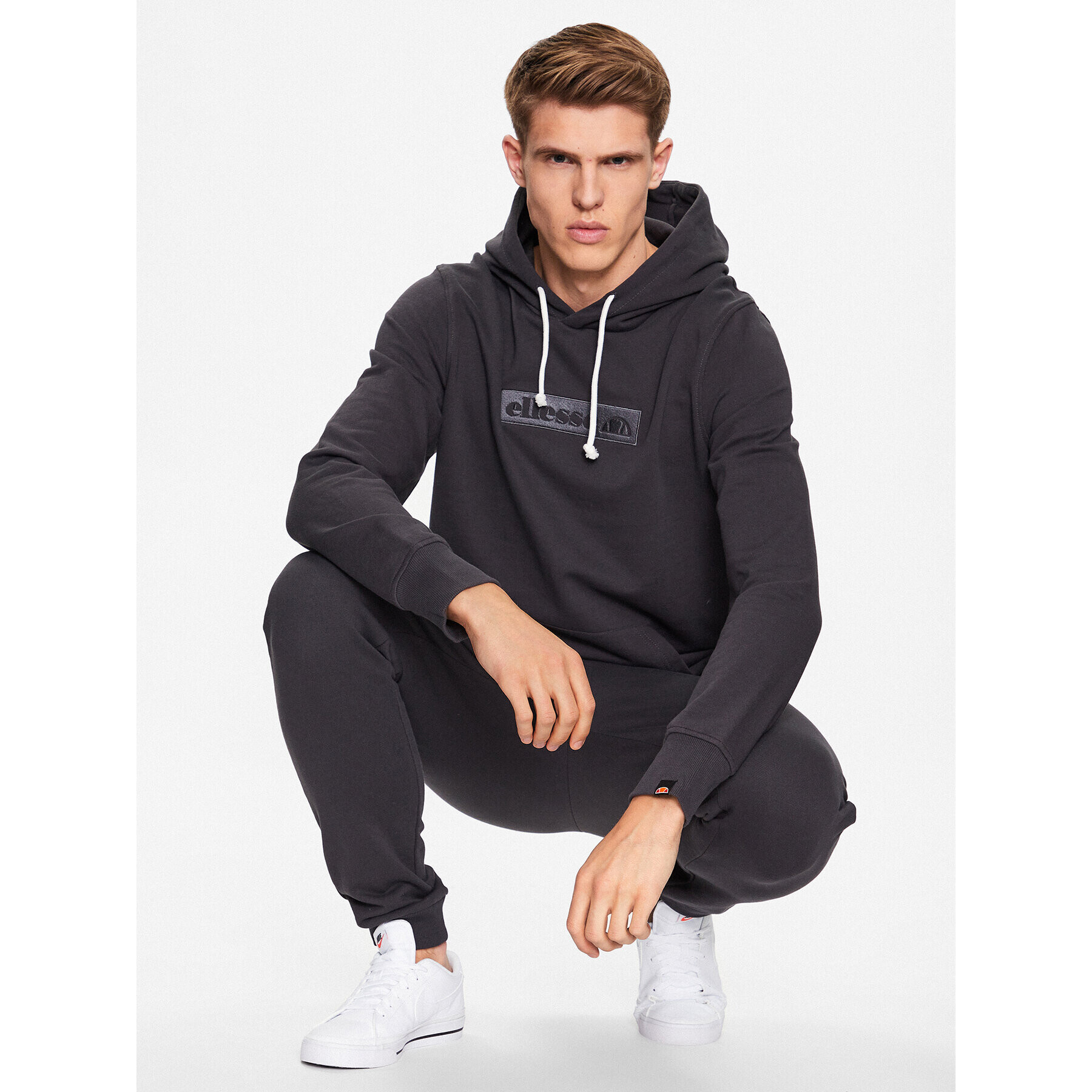 Ellesse Суитшърт Carovilli SHR17562 Черен Regular Fit - Pepit.bg