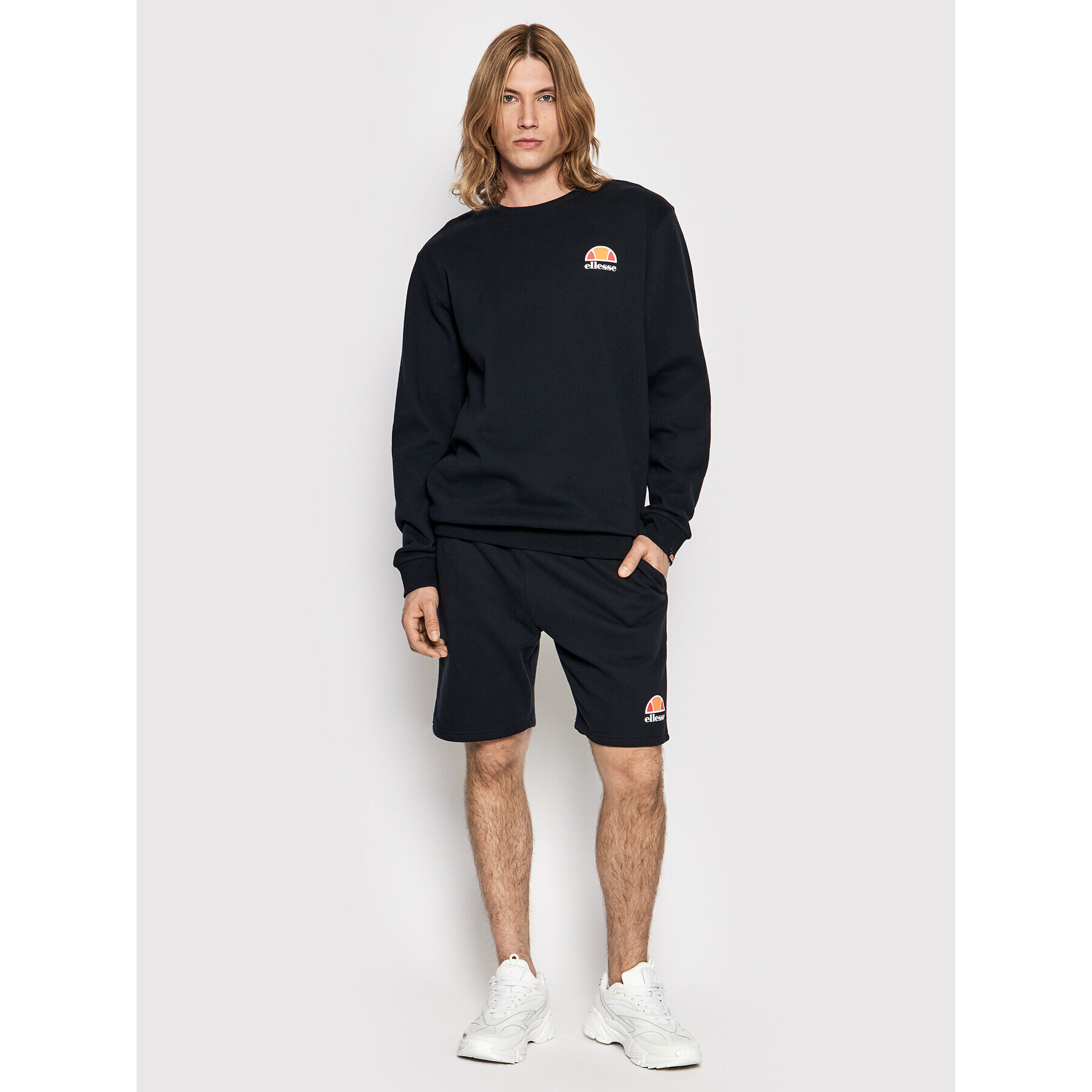 Ellesse Суитшърт Diveria SHS02215001 Черен Regular Fit - Pepit.bg