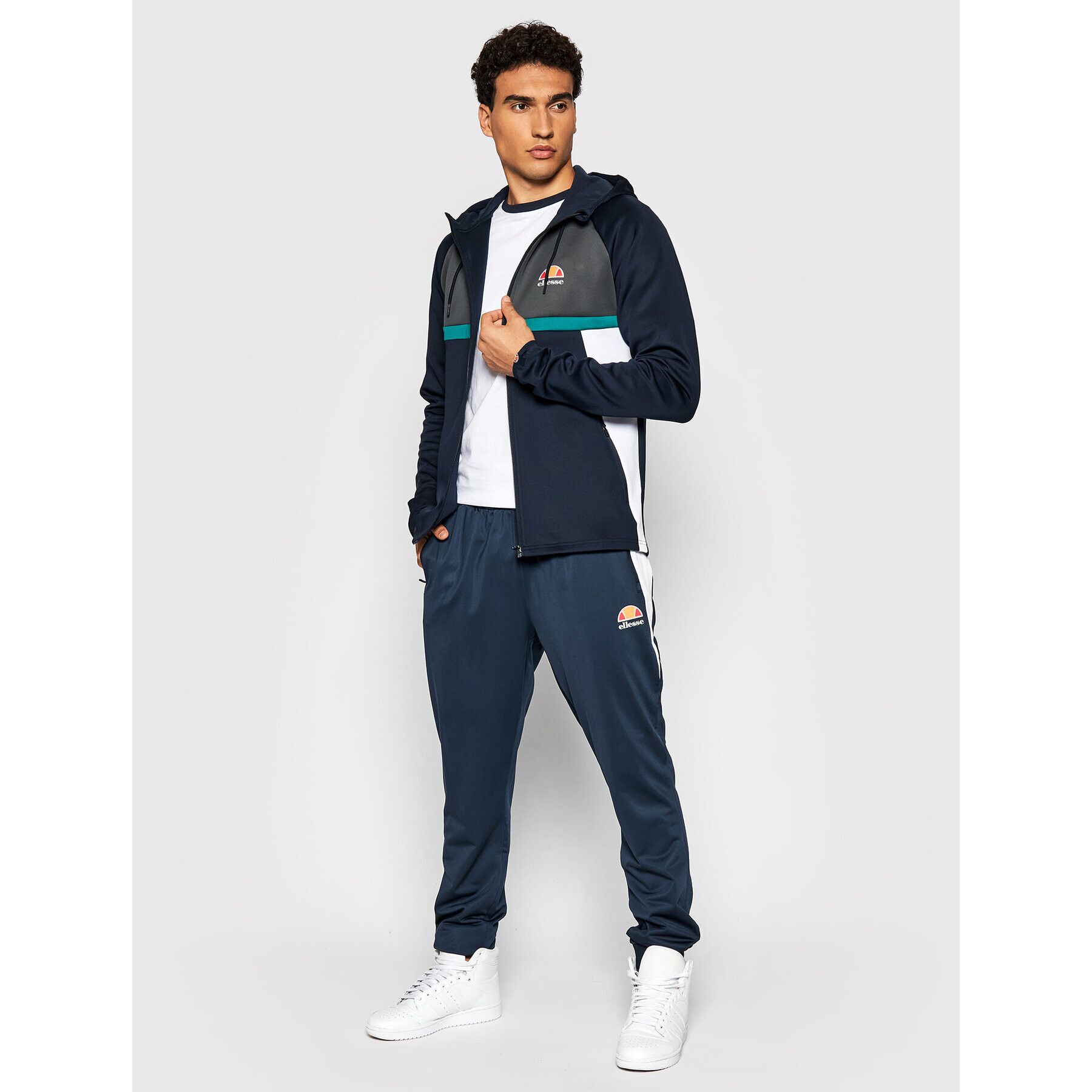 Ellesse Суитшърт Lizaru SXK12395 Тъмносин Regular Fit - Pepit.bg