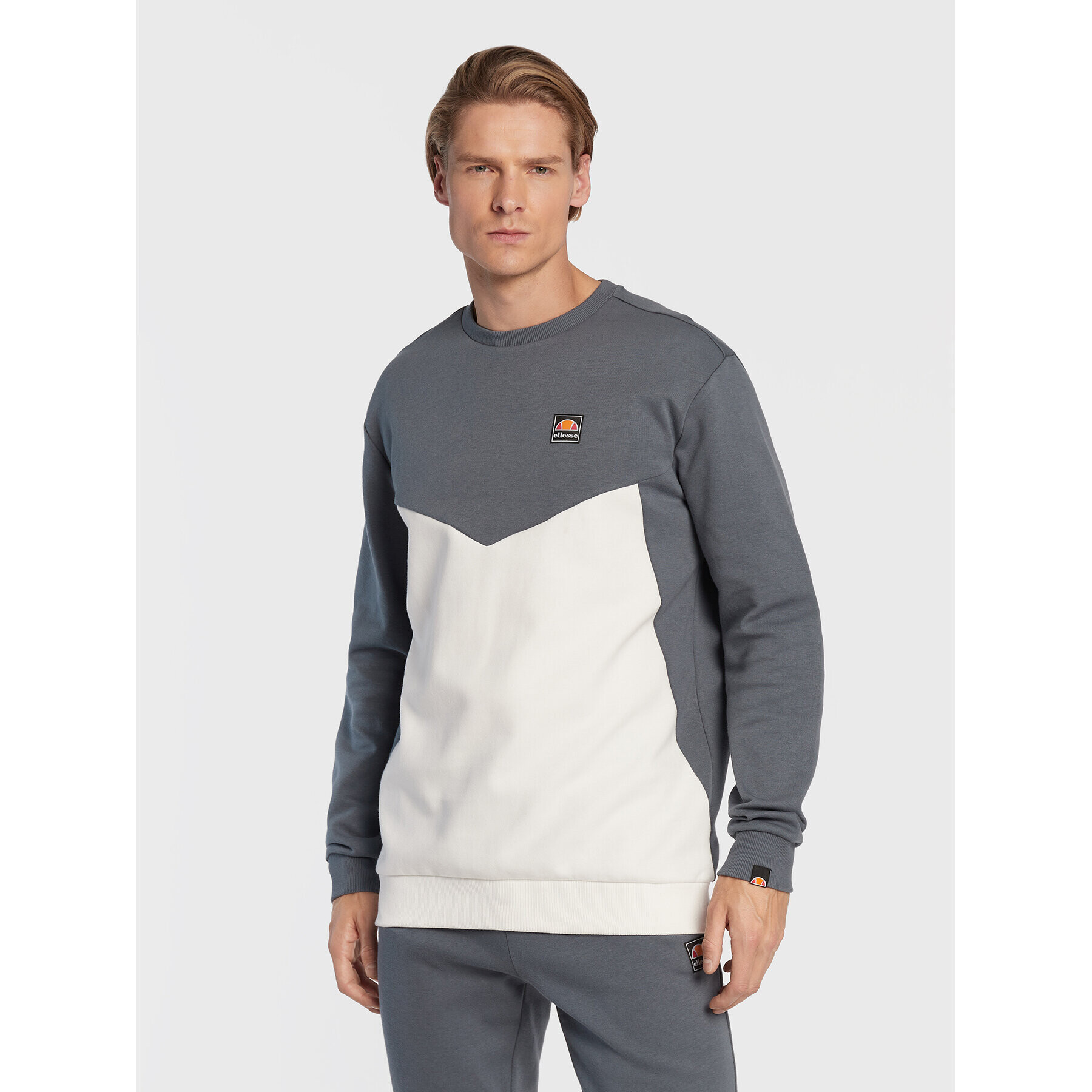 Ellesse Суитшърт Mount SHP16694 Син Regular Fit - Pepit.bg