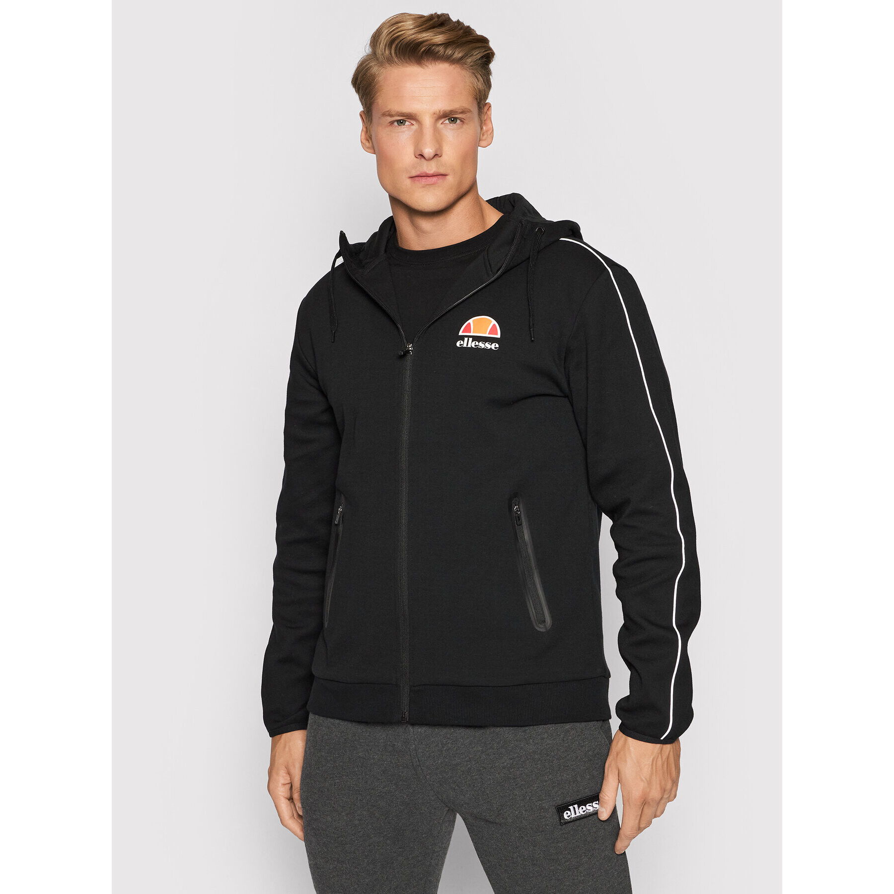 Ellesse Суитшърт Ornari SXG09896 Черен Regular Fit - Pepit.bg