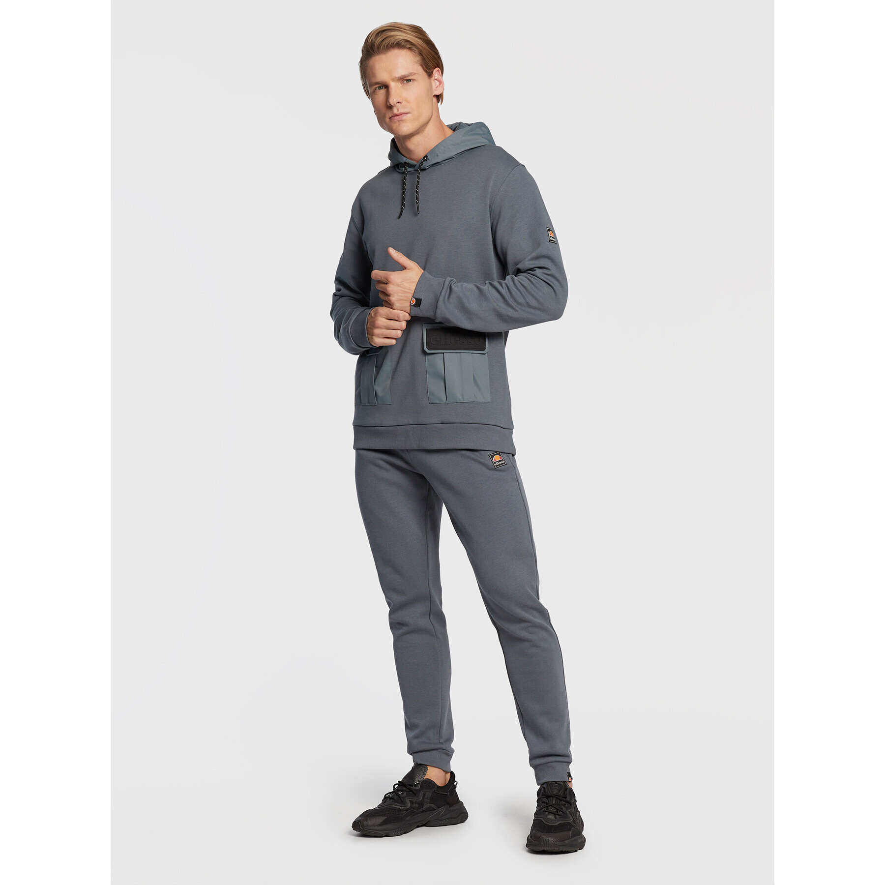 Ellesse Суитшърт Precipito SHP15817 Син Regular Fit - Pepit.bg