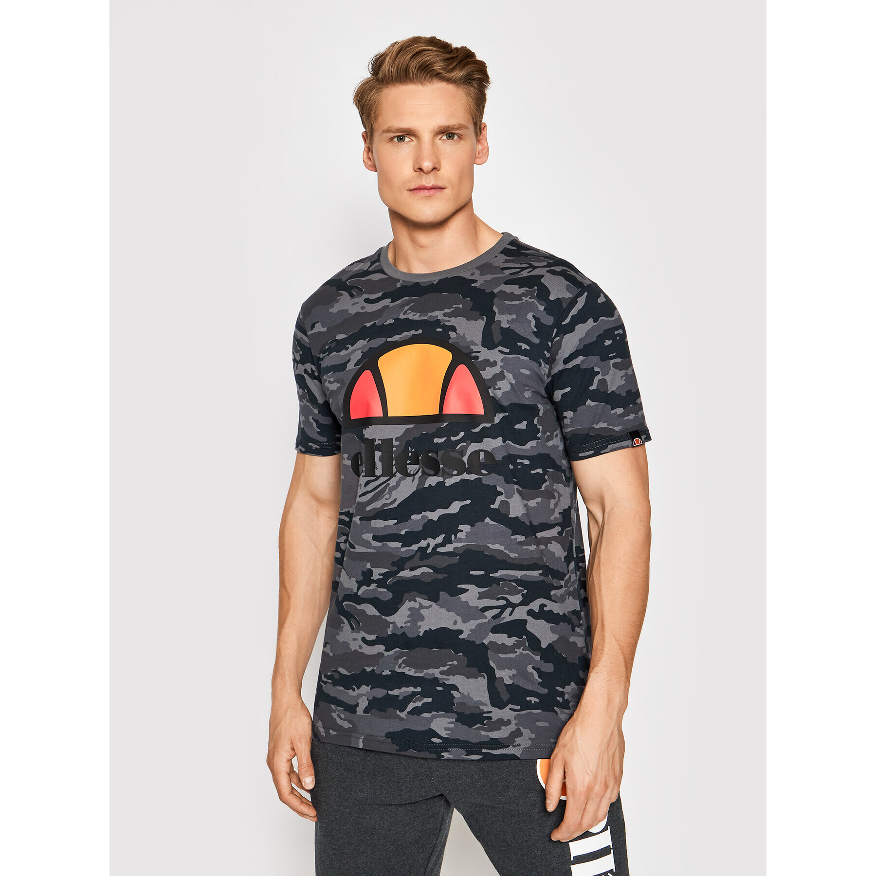 Ellesse Тишърт Alta Via SHI11375 Сив Regular Fit - Pepit.bg