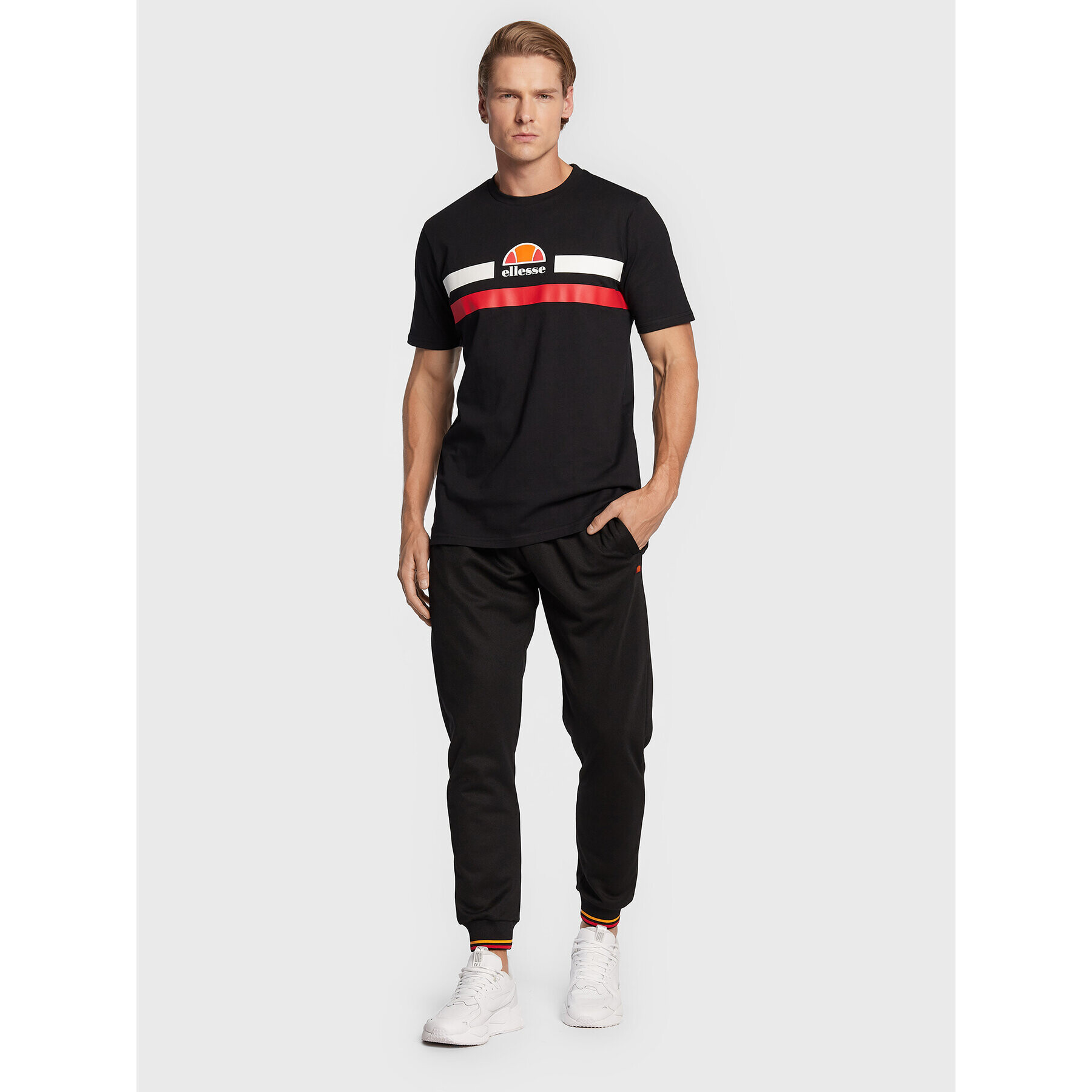 Ellesse Тишърт Aprel SHM06453 Черен Regular Fit - Pepit.bg