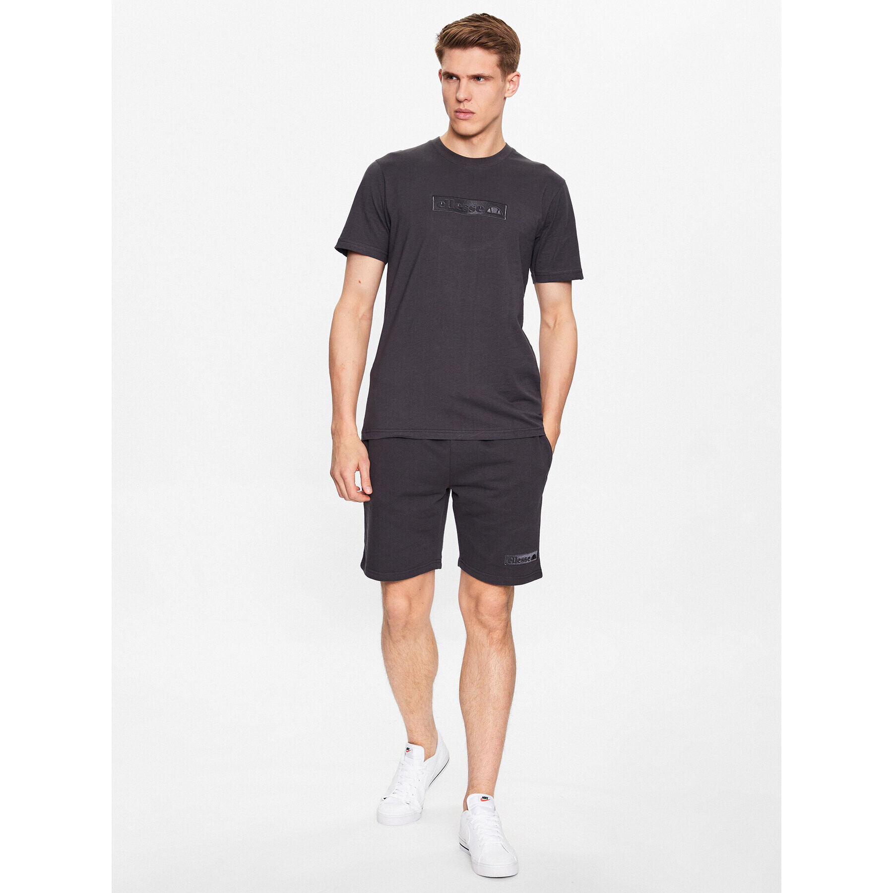 Ellesse Тишърт Carpinone SHR17561 Черен Regular Fit - Pepit.bg