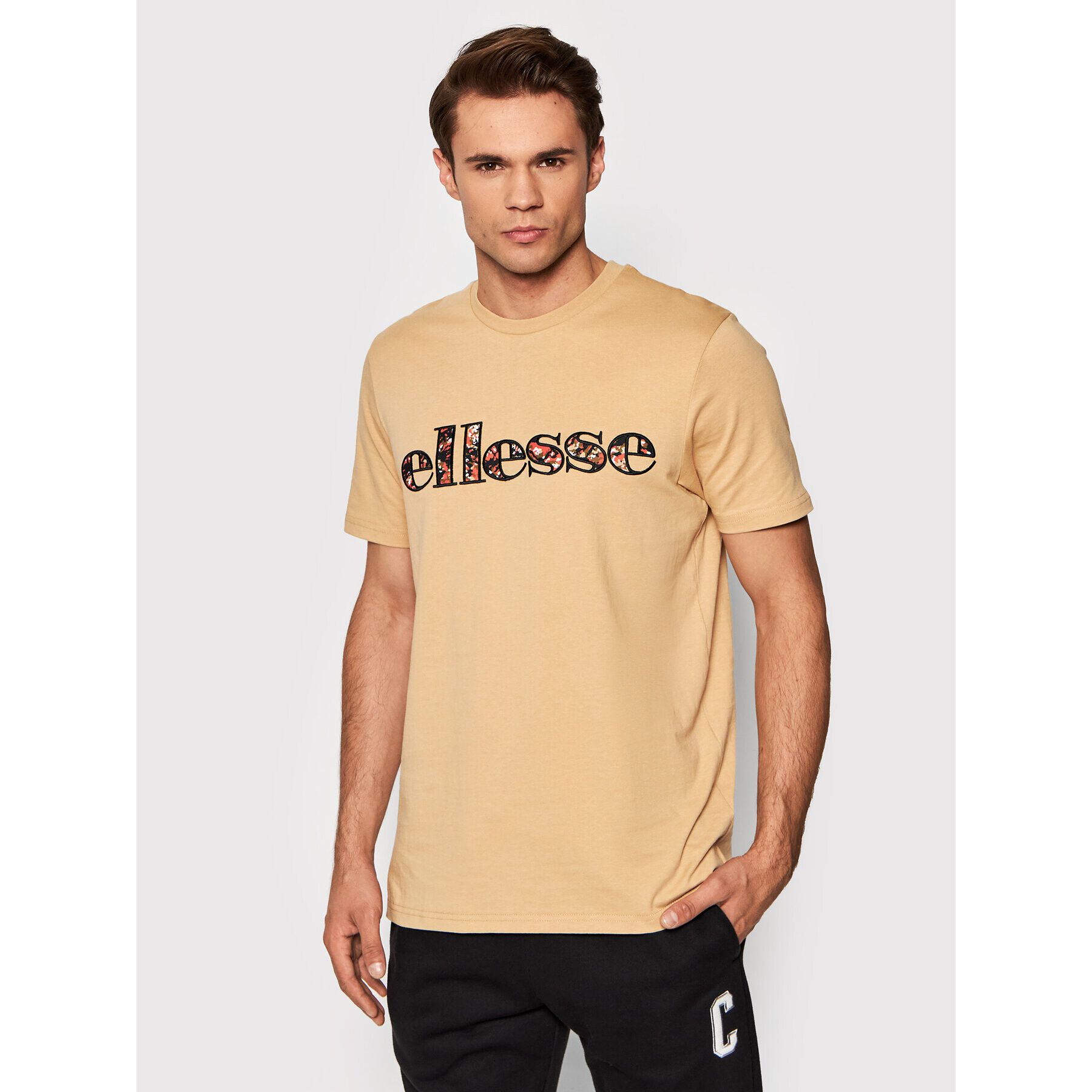 Ellesse Тишърт Crater SHK12443 Бежов Regular Fit - Pepit.bg