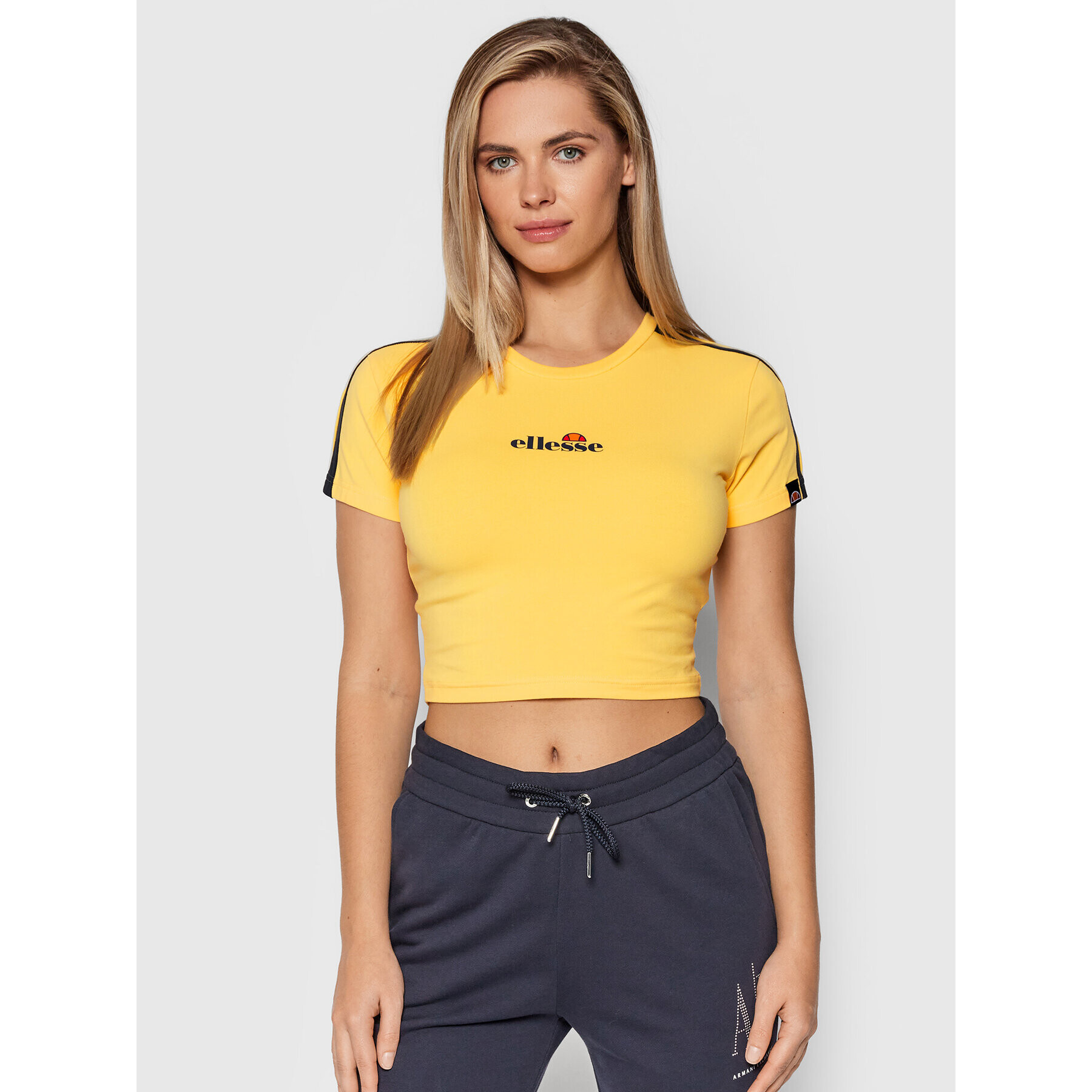 Ellesse Тишърт Latus SGK12165 Жълт Cropped Fit - Pepit.bg