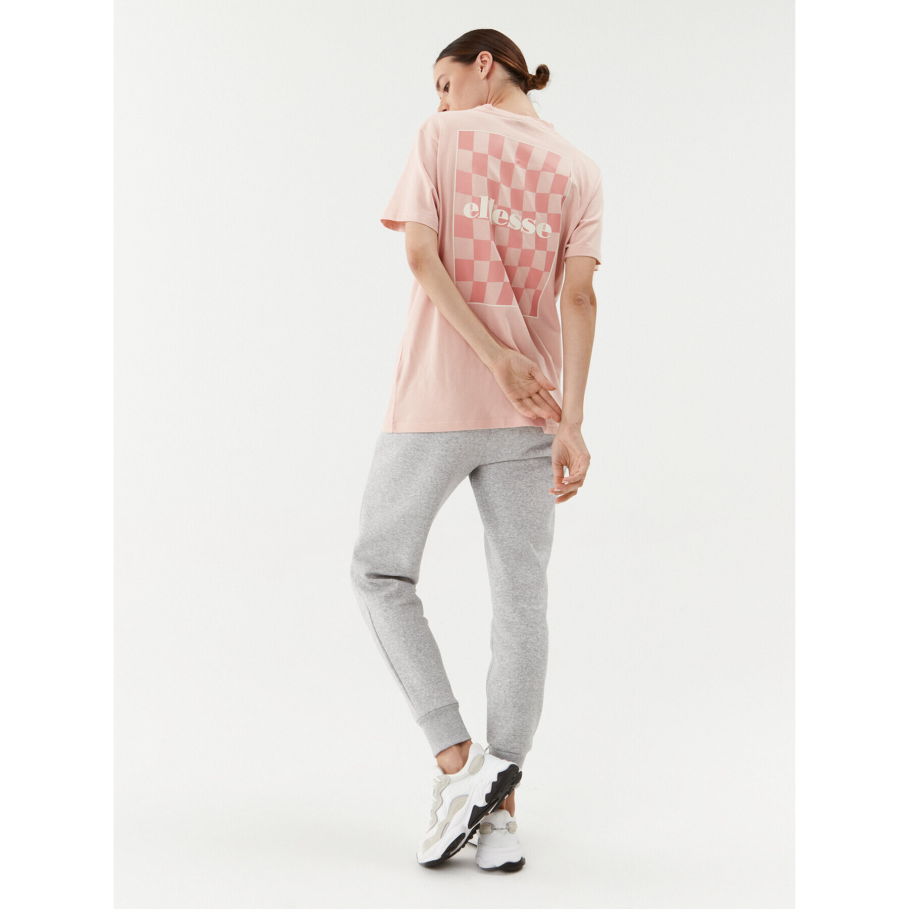 Ellesse Тишърт SGQ16948 Розов Regular Fit - Pepit.bg