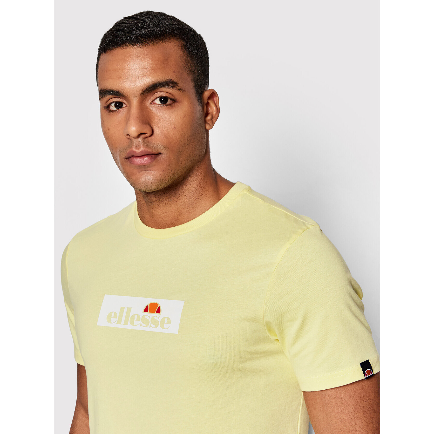 Ellesse Тишърт Tilanis SHN15201 Жълт Regular Fit - Pepit.bg