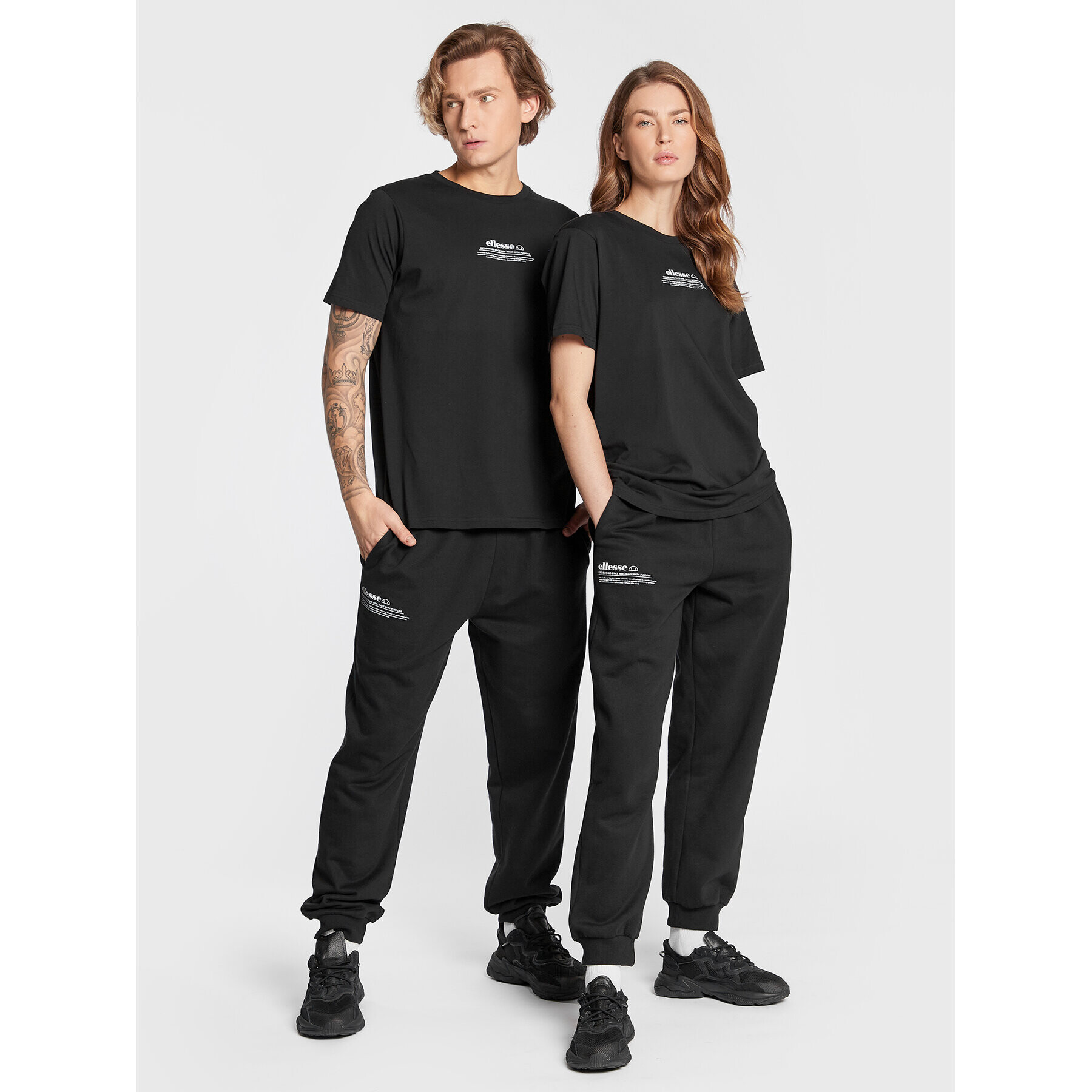 Ellesse Тишърт Unisex Russano SGP16251 Черен Relaxed Fit - Pepit.bg