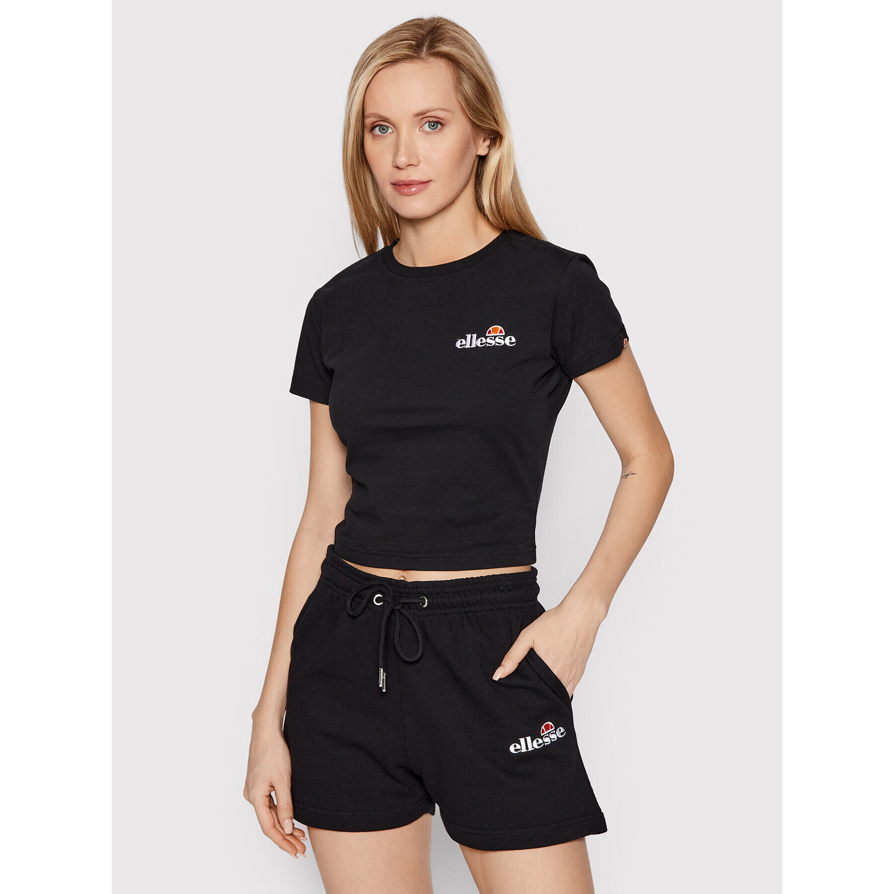 Ellesse Тишърт Vikins SGM14189 Черен Regular Fit - Pepit.bg