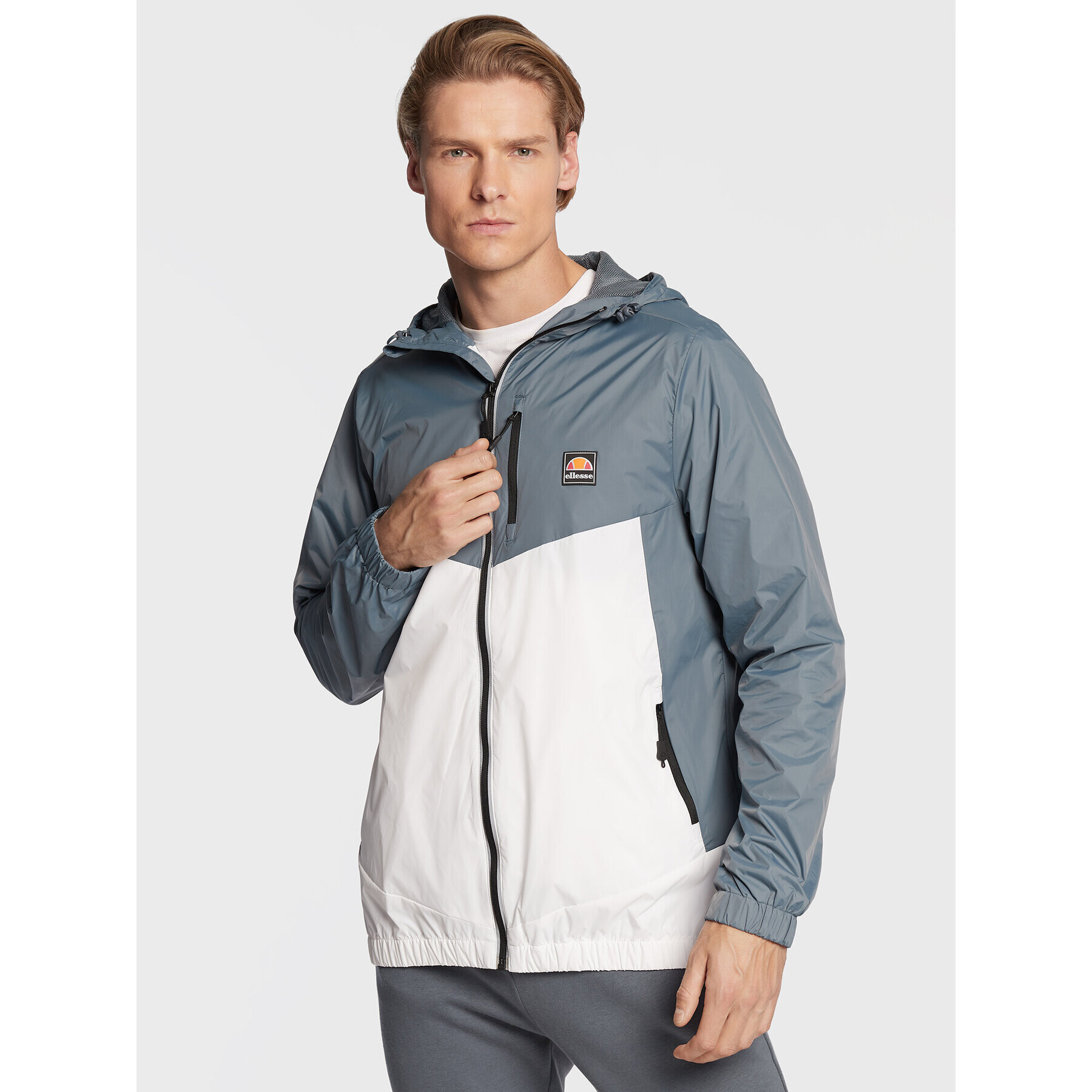 Ellesse Ветровка Fraction SHP15815 Син Regular Fit - Pepit.bg