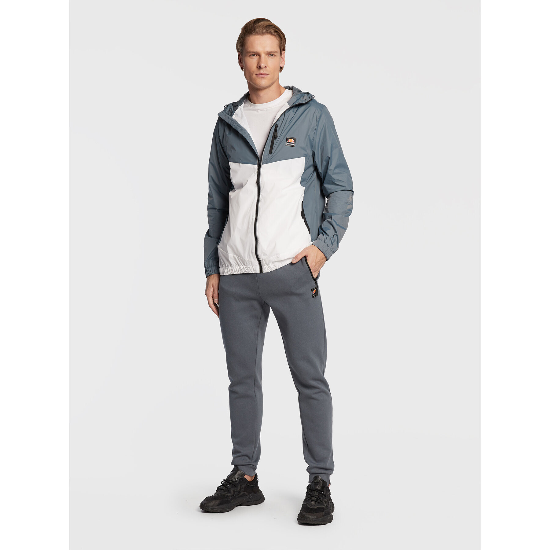 Ellesse Ветровка Fraction SHP15815 Син Regular Fit - Pepit.bg