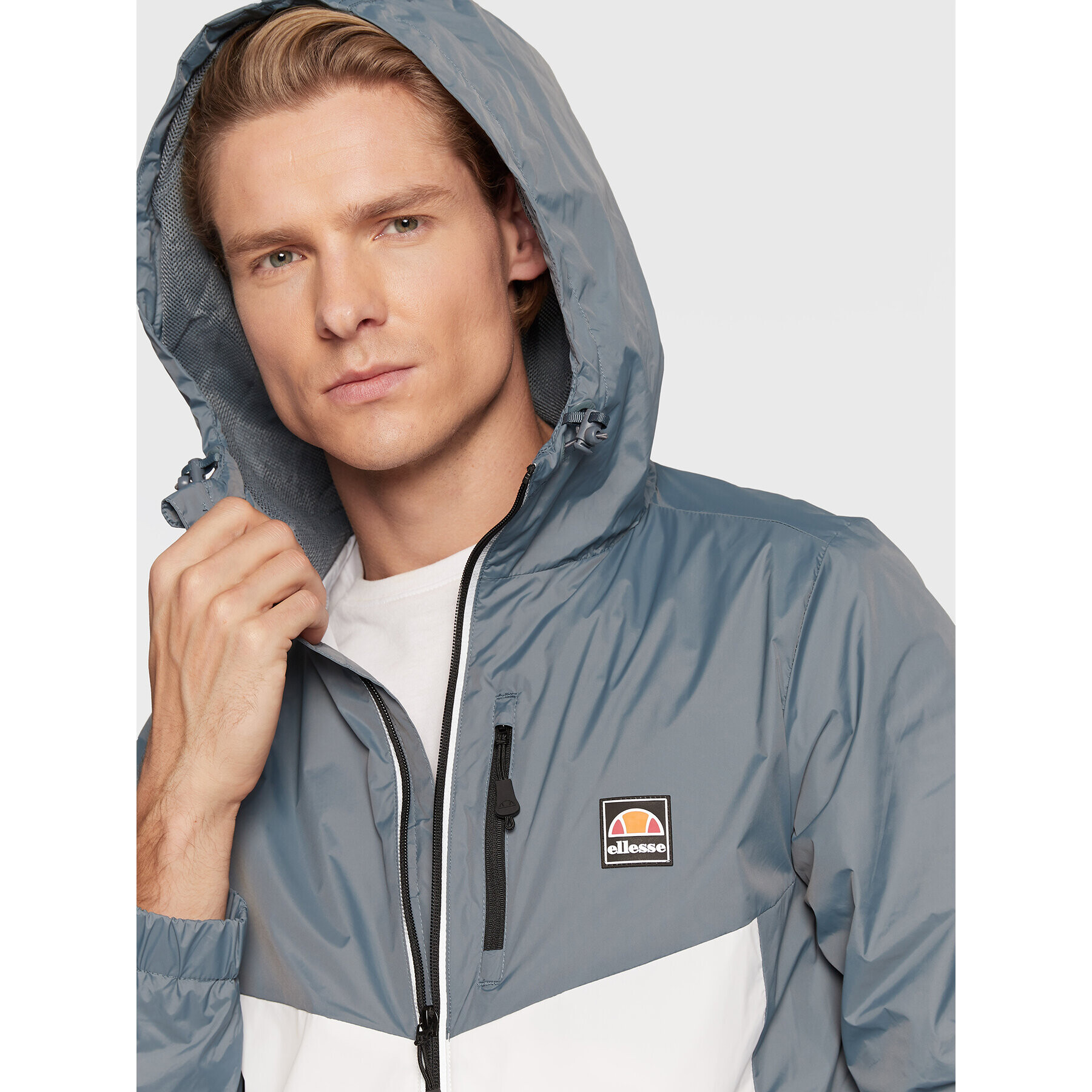 Ellesse Ветровка Fraction SHP15815 Син Regular Fit - Pepit.bg