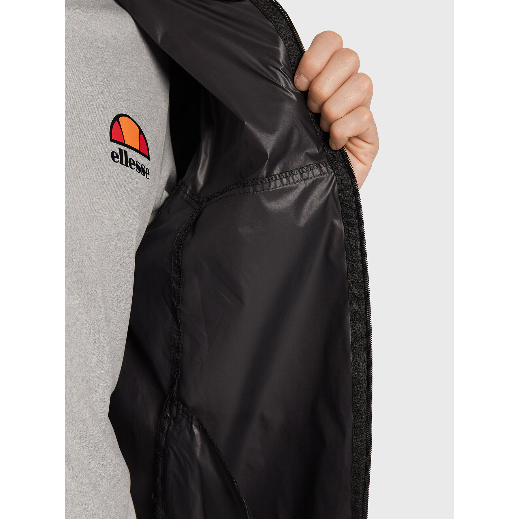 Ellesse Ветровка Moralez SXG13654 Черен Regular Fit - Pepit.bg