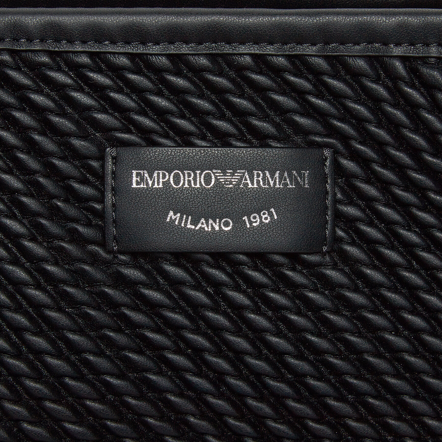 Emporio Armani Дамска чанта Y3D165 YVZ9I 80001 Черен - Pepit.bg