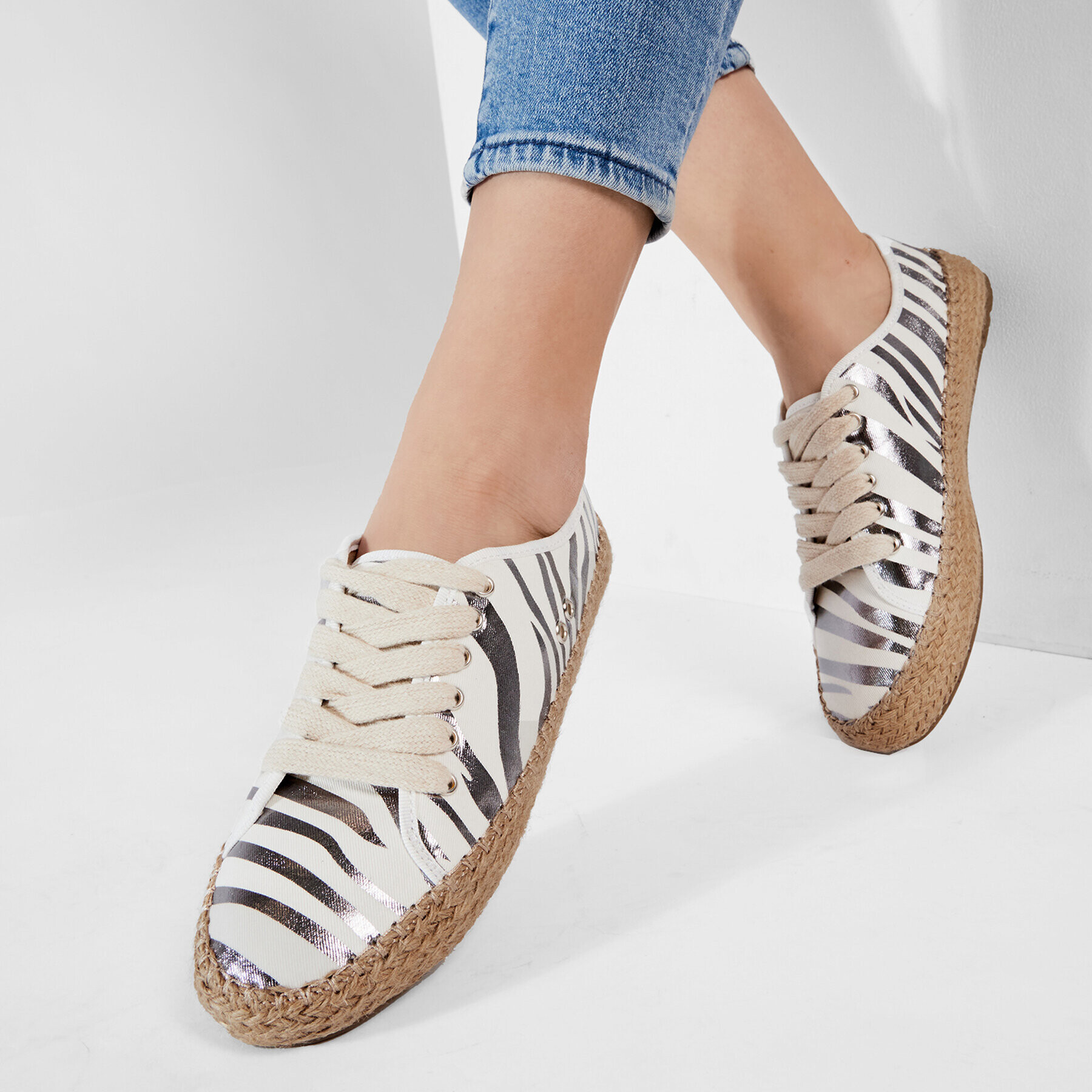 EMU Australia Еспадрили Agonis Zebra W12550 Бял - Pepit.bg