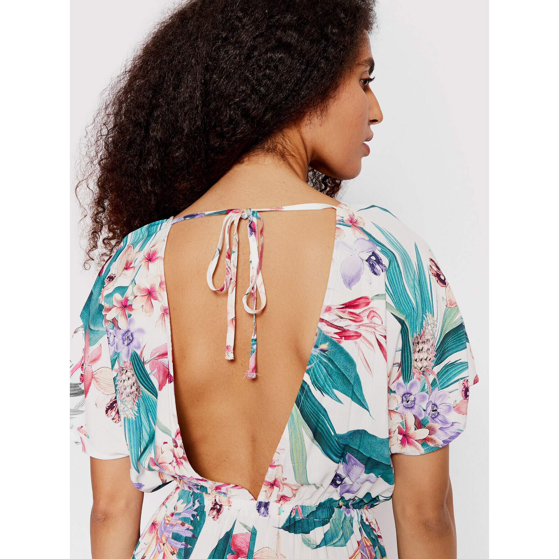 Esotiq Лятна рокля Pineapple 39883 Бял Regular Fit - Pepit.bg