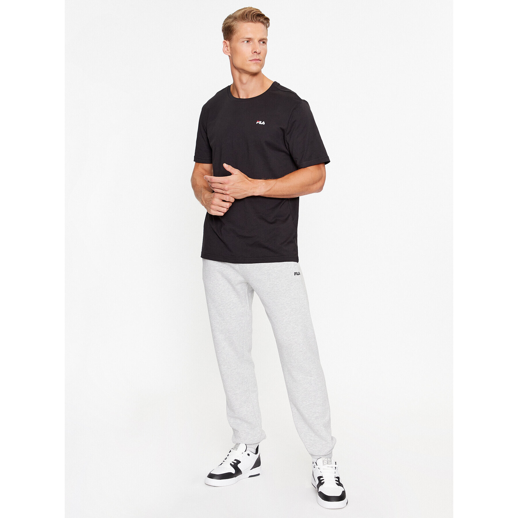 Fila Долнище анцуг FAM0342 Сив Regular Fit - Pepit.bg