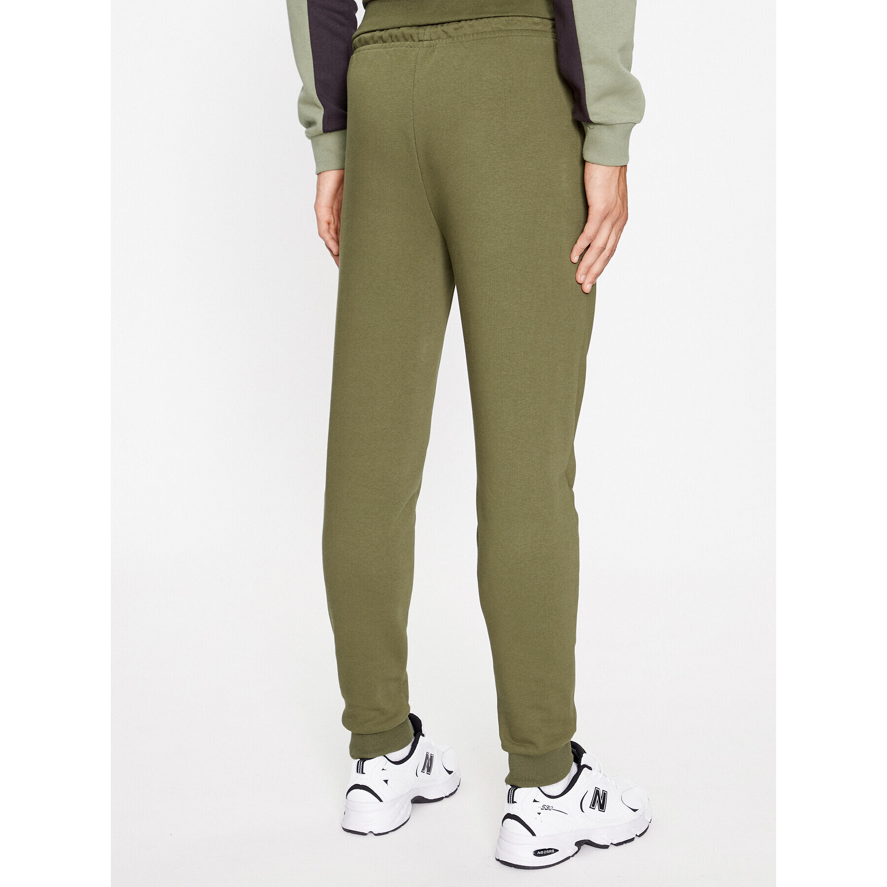 Fila Долнище анцуг FAM0500 Зелен Regular Fit - Pepit.bg